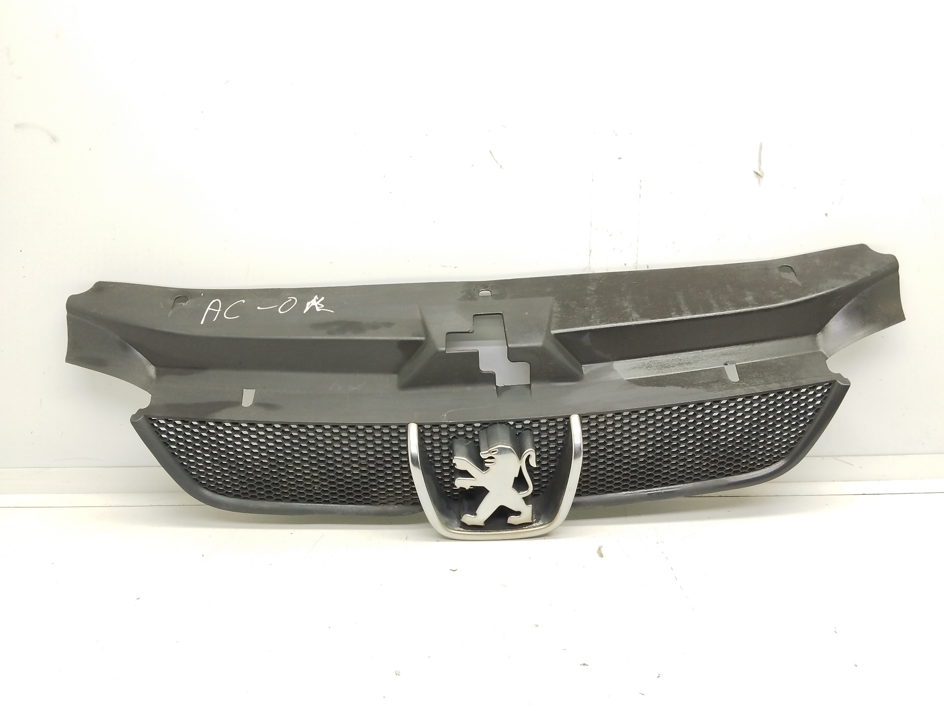 PEUGEOT 406 1 generation (1995-2004) Radiator Grille 9631250277 25436181