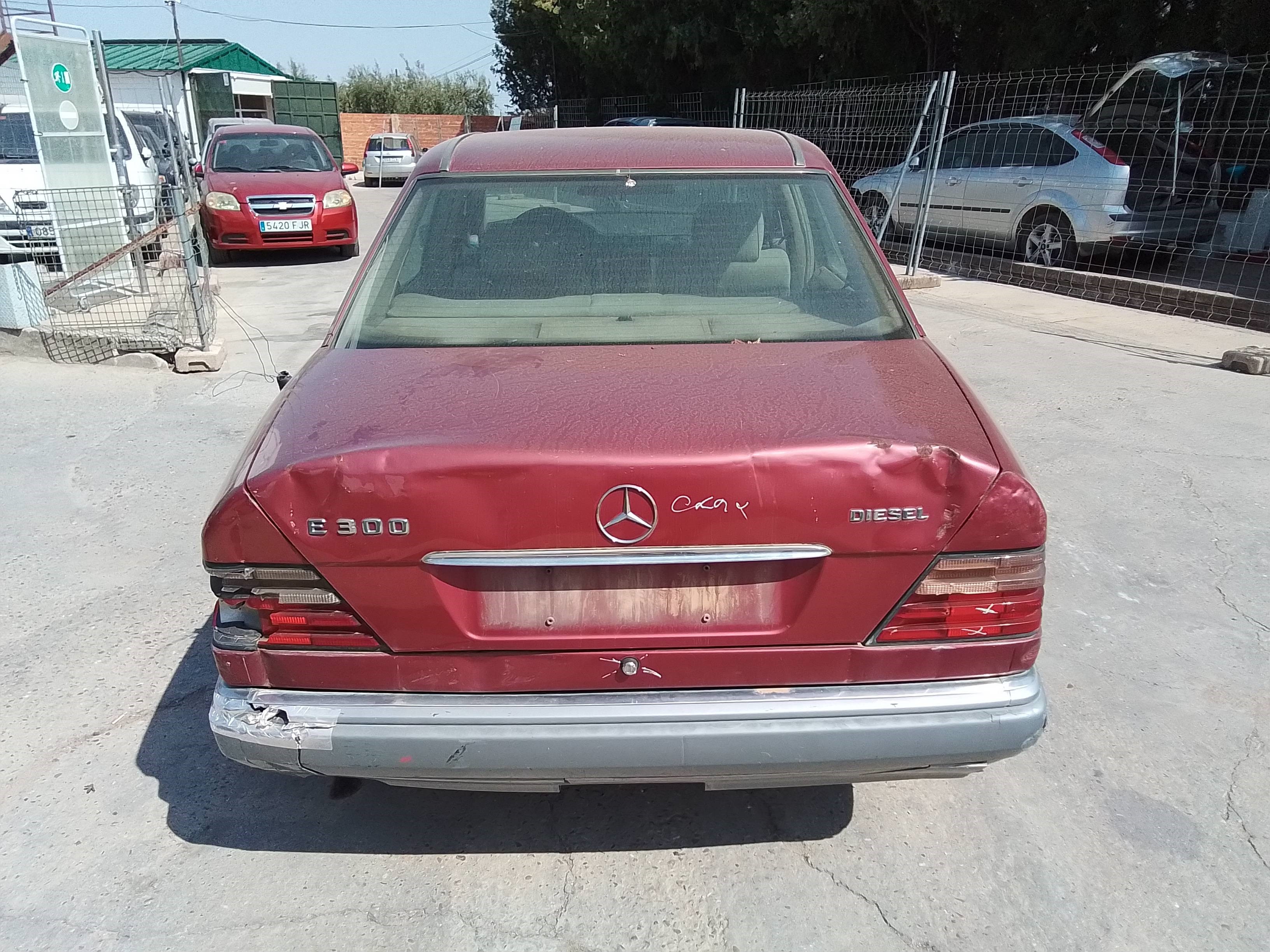 MERCEDES-BENZ E-Class W124 (1984-1997) Främre höger dörrfönsterbrytare 1248208910 25079530