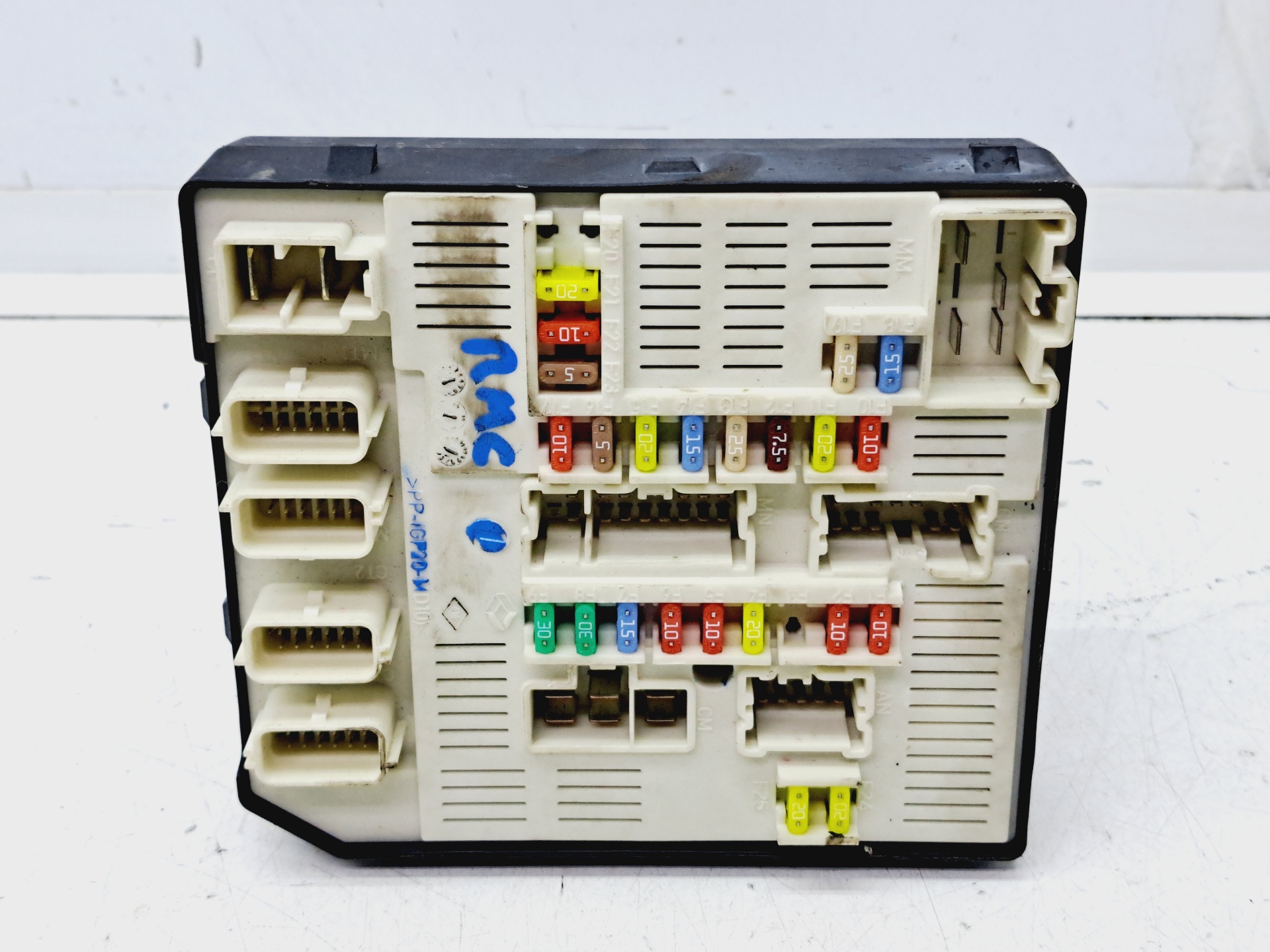 VAUXHALL Megane 3 generation (2008-2020) Fuse Box 284B61871R 25401196