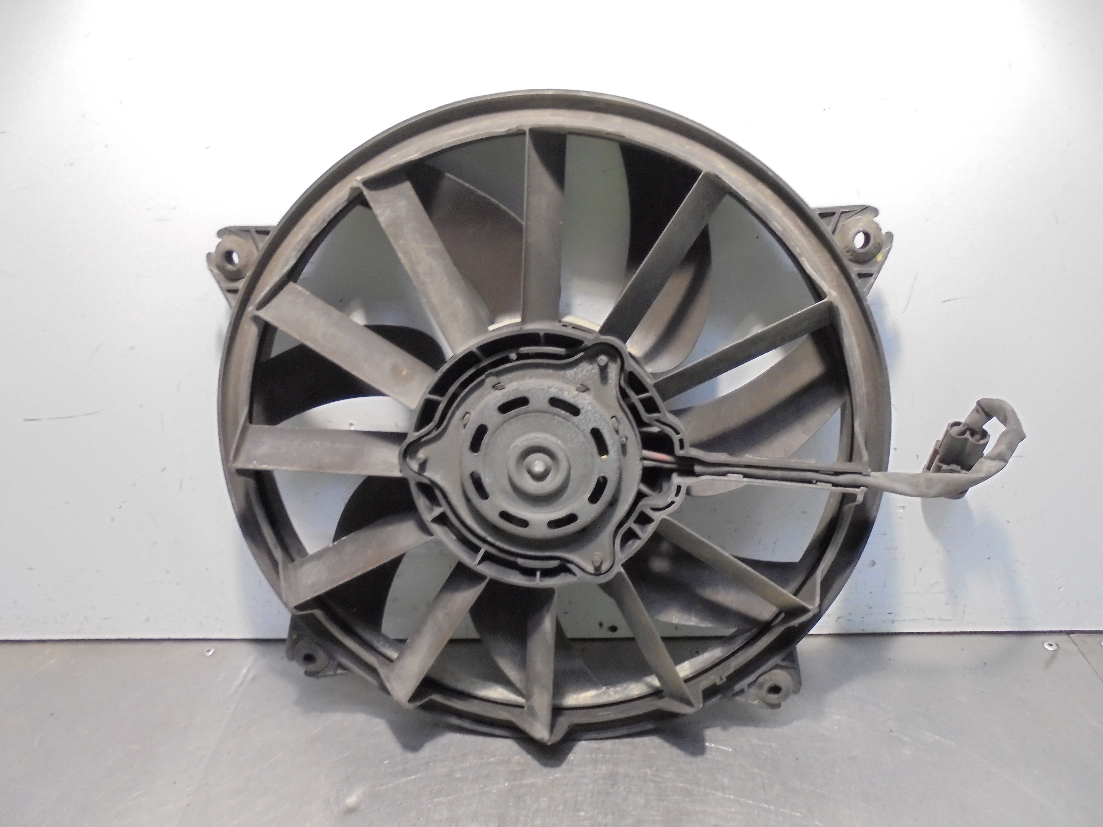 CITROËN C4 1 generation (2004-2011) Diffuser Fan 9650116580 25214021