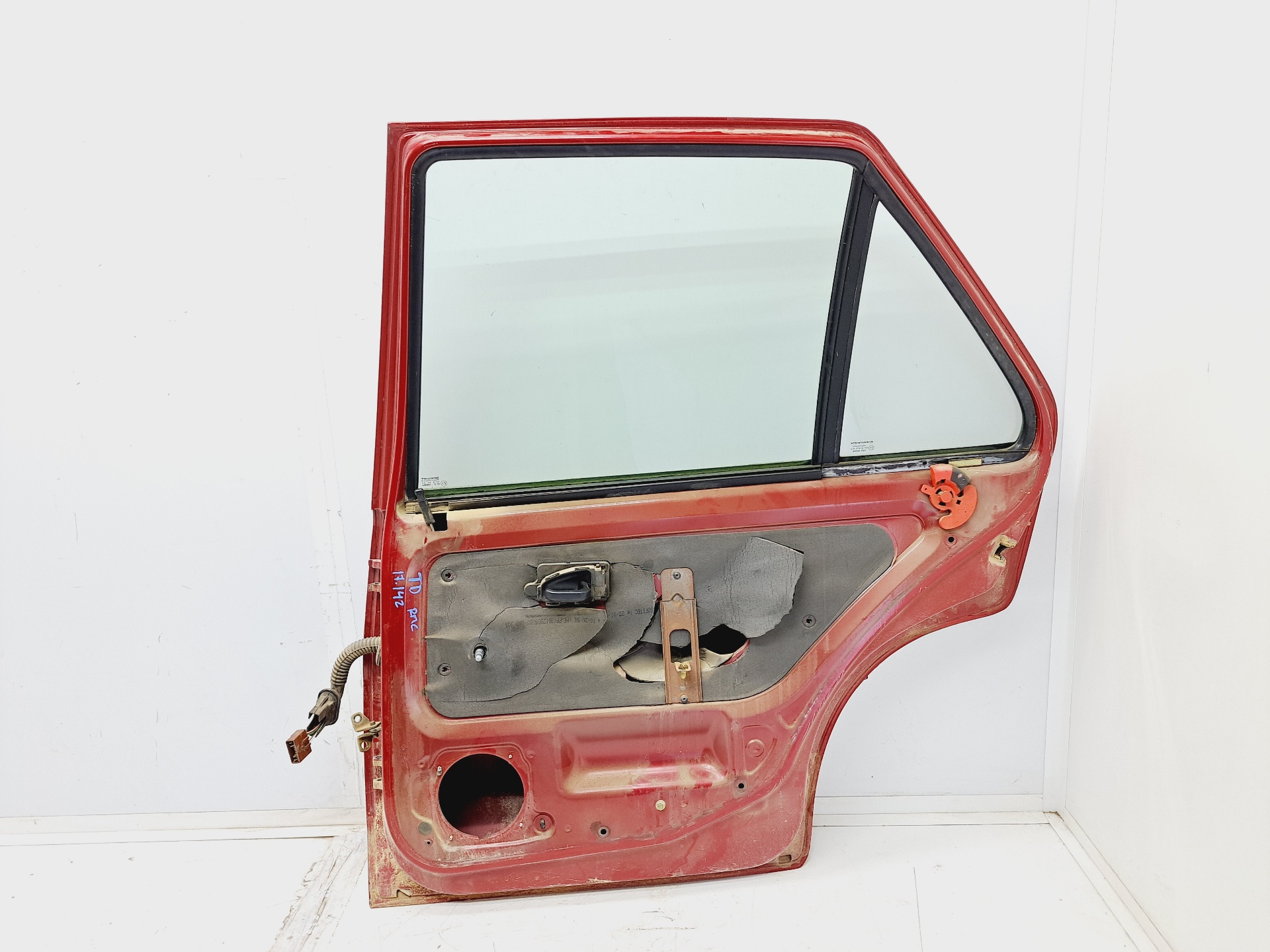 CITROËN Saxo 2 generation (1996-2004) Rear Right Door 900898 25913687