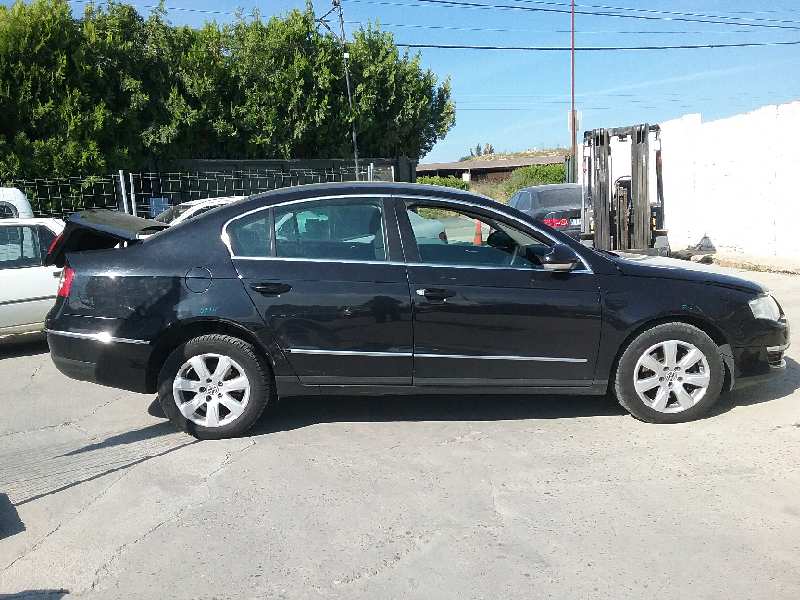 VOLKSWAGEN Passat B6 (2005-2010) Регулатор на прозореца на предната лява врата 3C2837755L 25033114