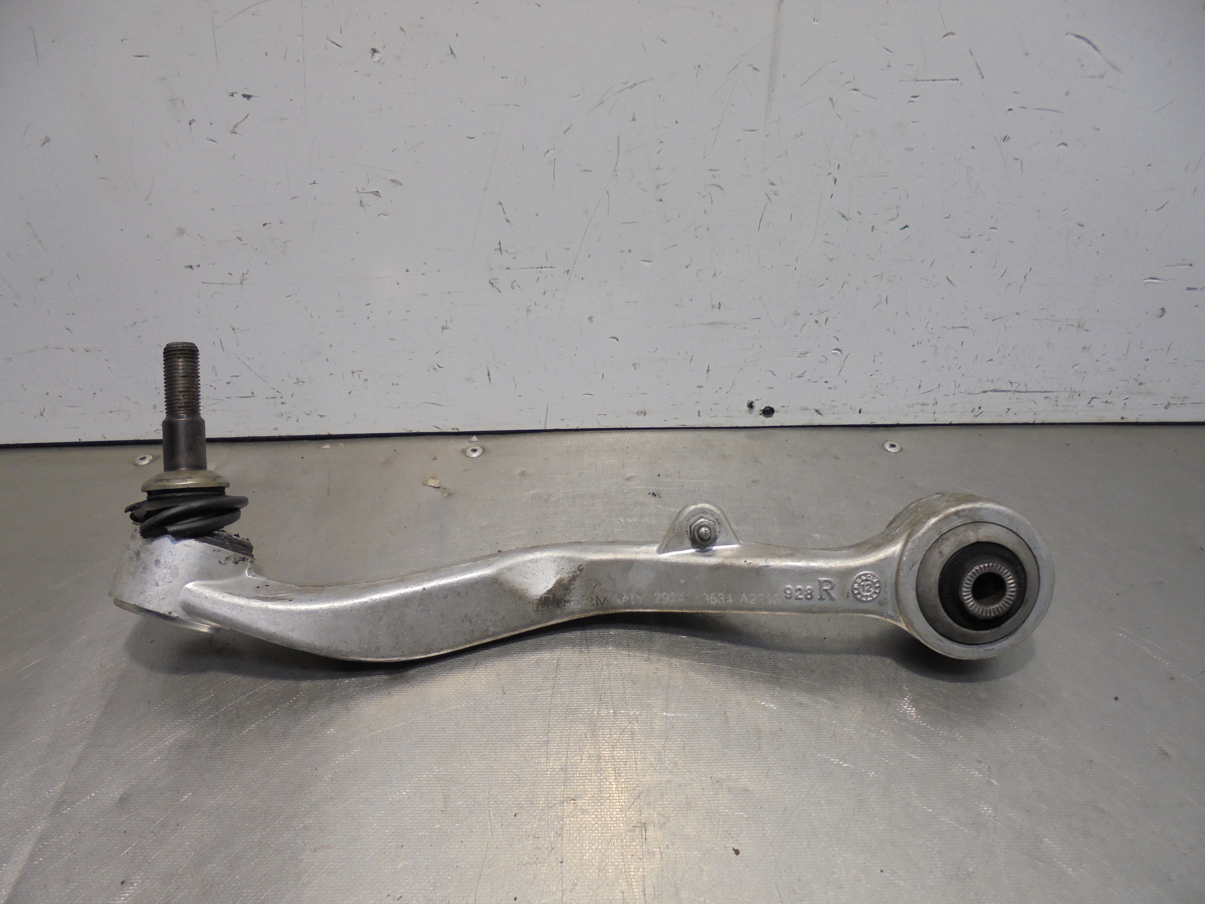 BMW 5 Series E60/E61 (2003-2010) Främre höger arm 25071039