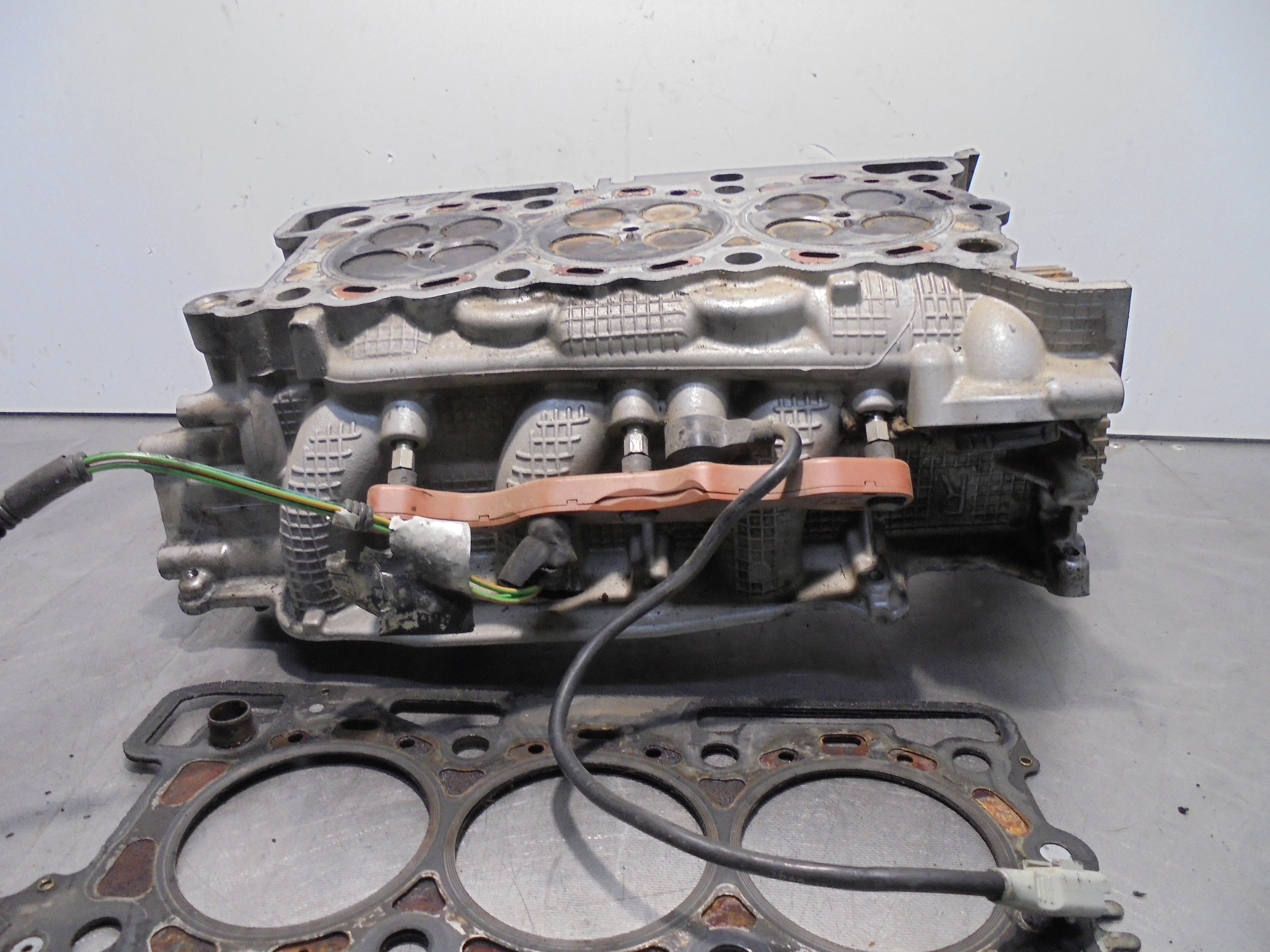 LAND ROVER Range Rover Sport 1 generation (2005-2013) Engine Cylinder Head PM4R8Q6090 25041925