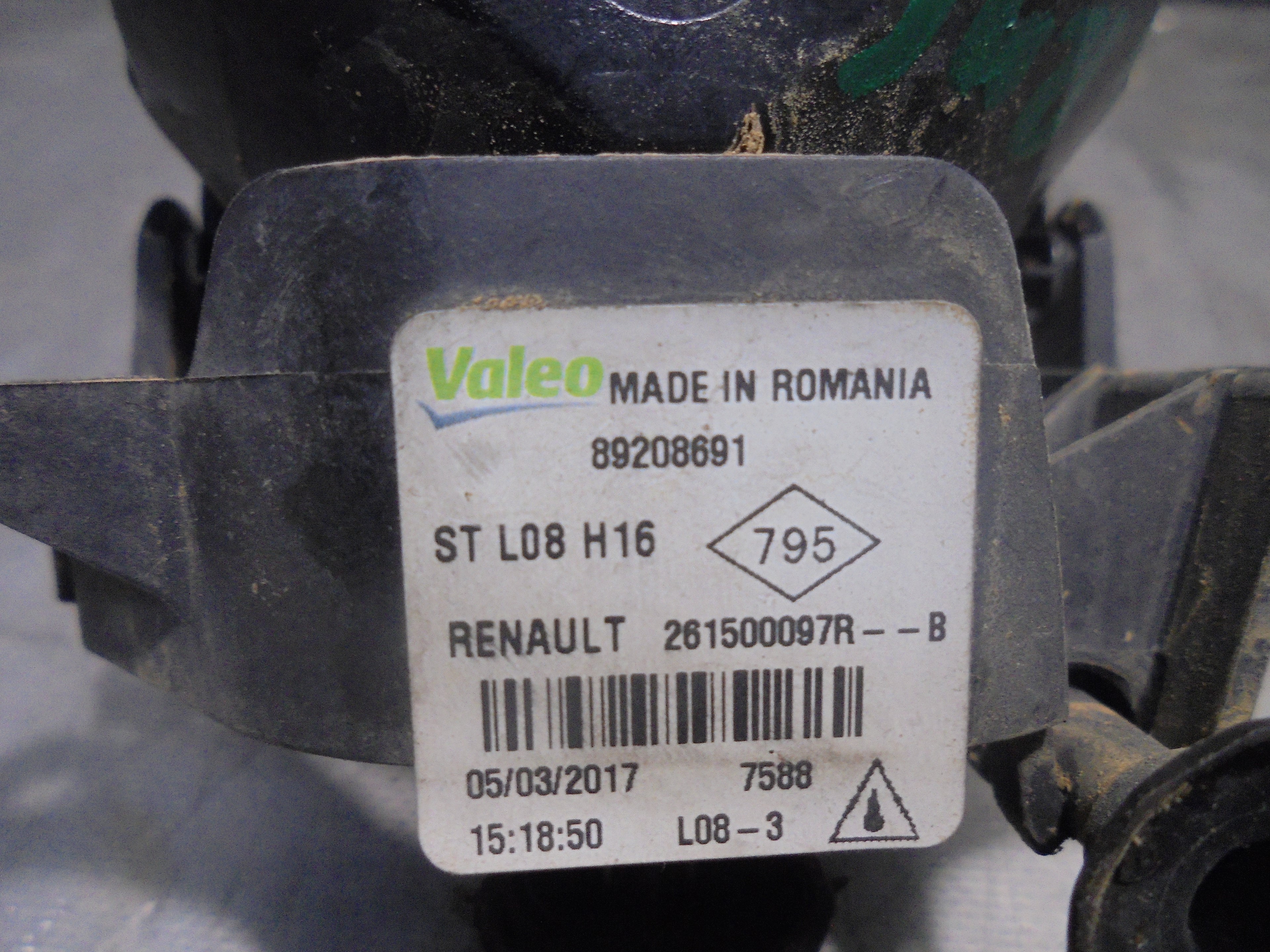 RENAULT Megane 3 generation (2008-2020) Преден десен фар за мъгла 89208691 23313764