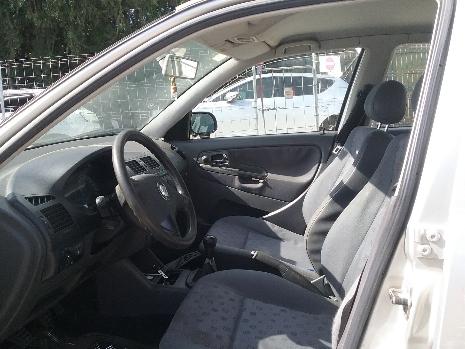 SEAT Ibiza 2 generation (1993-2002) Охлаждающий радиатор E06K0121253AG 25077780