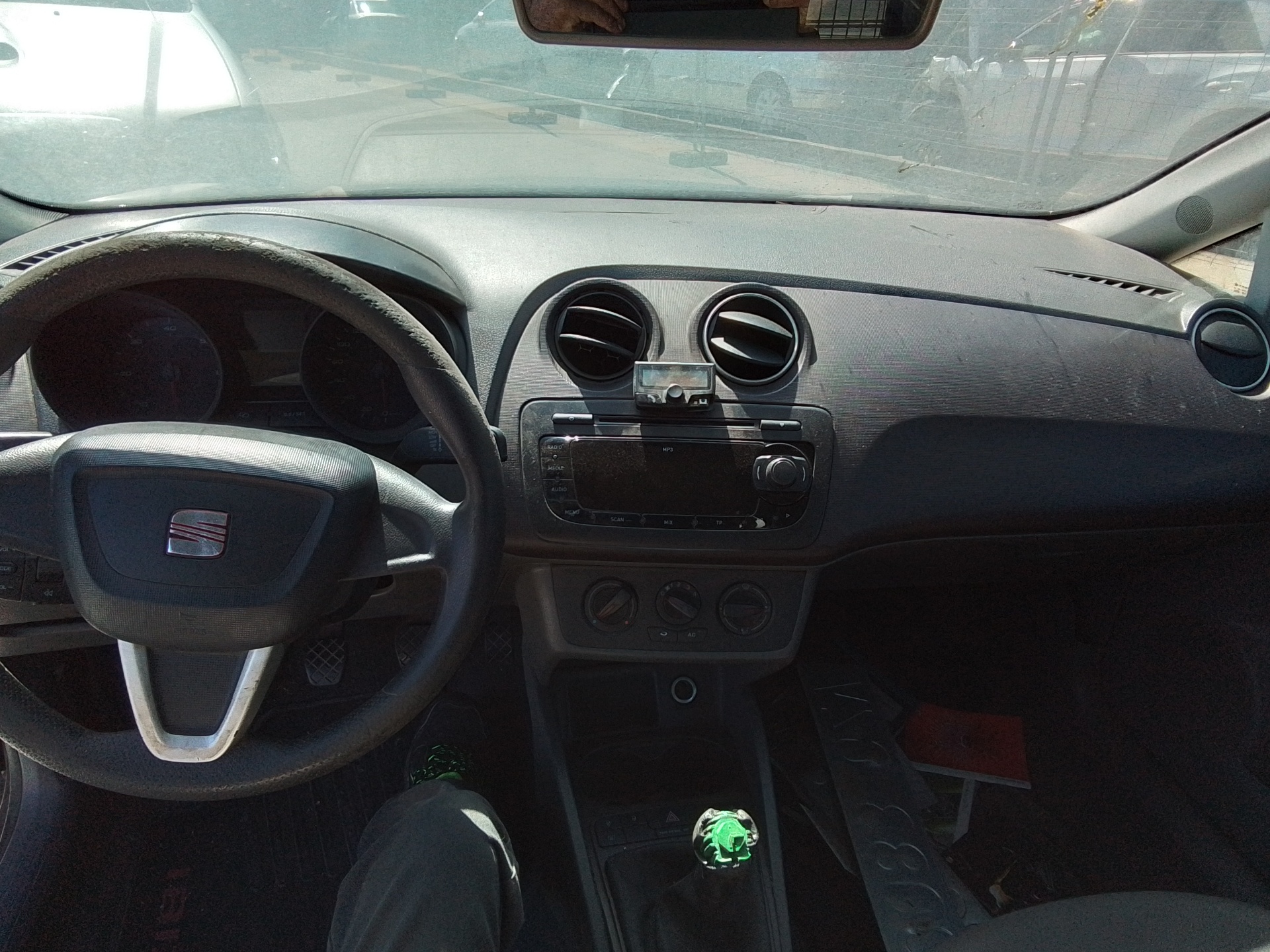 SEAT Arona 1 generation (2017-2024) Front Left Wheel Hub 25367939
