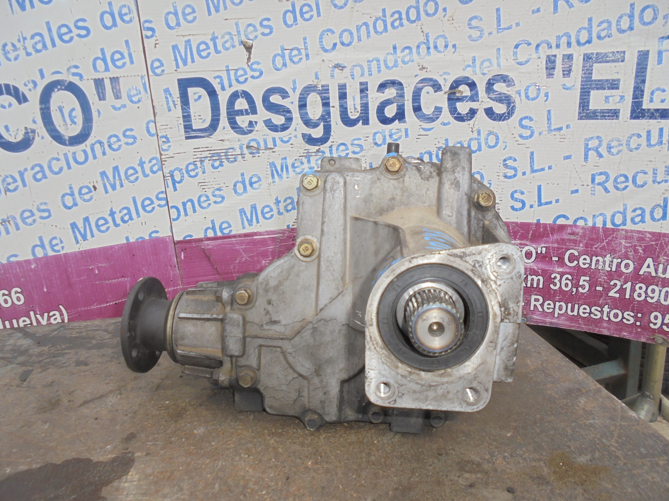 HYUNDAI Tucson 1 generation (2004-2010) Transfer Box 25045357