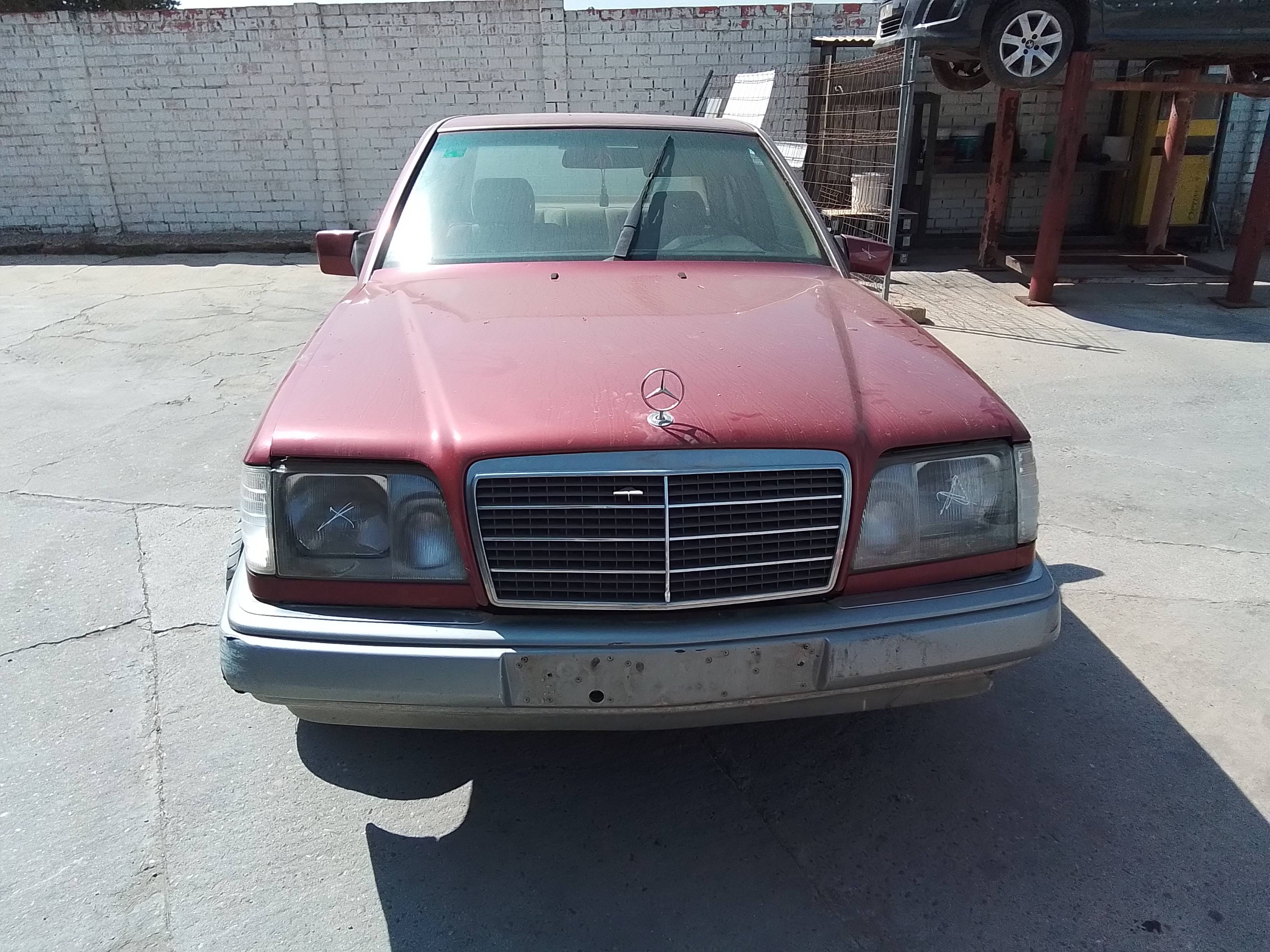 MERCEDES-BENZ E-Class W124 (1984-1997) Främre höger dörrfönsterbrytare 1248208910 25079530