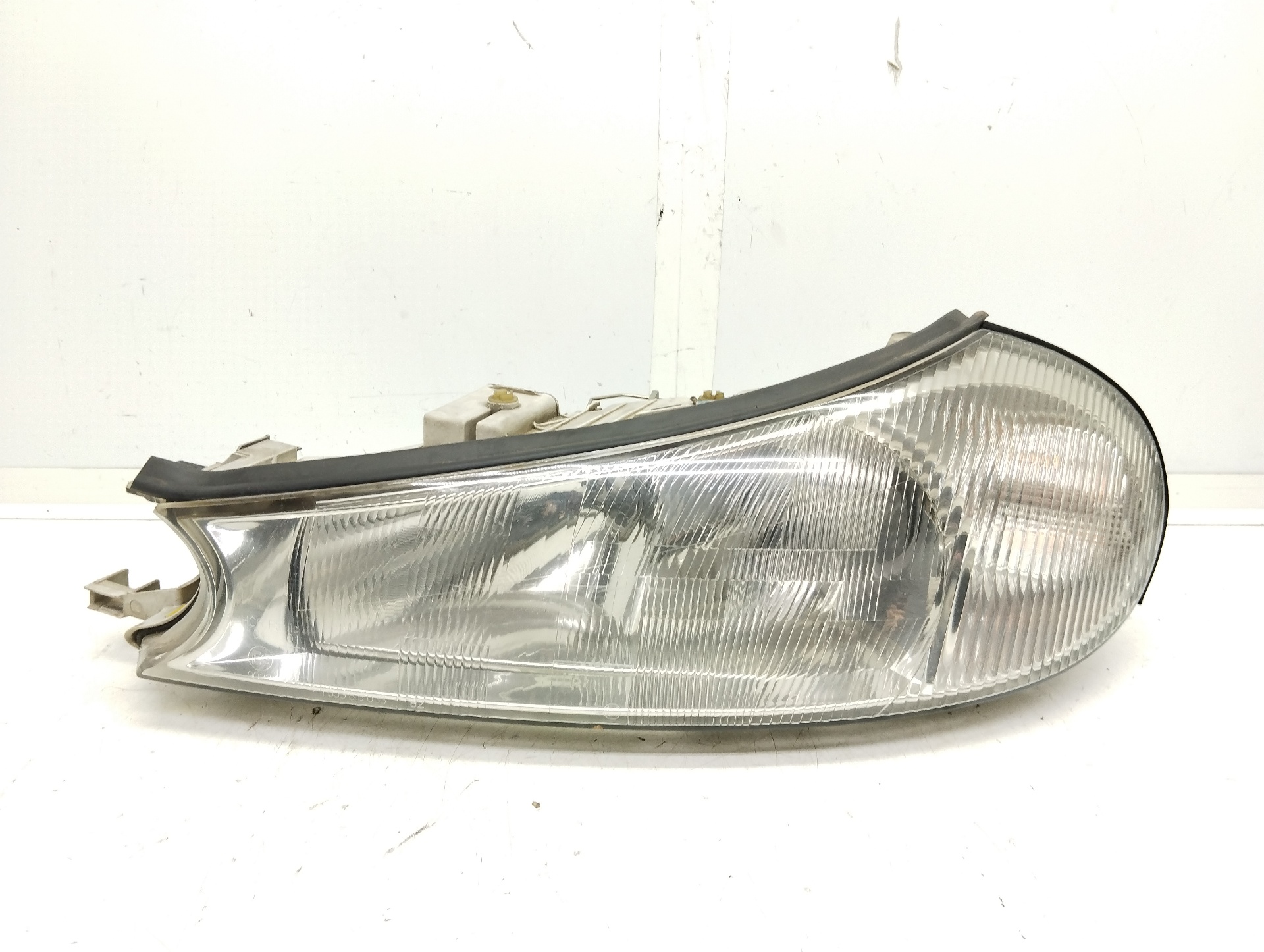 FORD Mondeo 2 generation (1996-2000) Front Left Headlight 1305219078 25401128