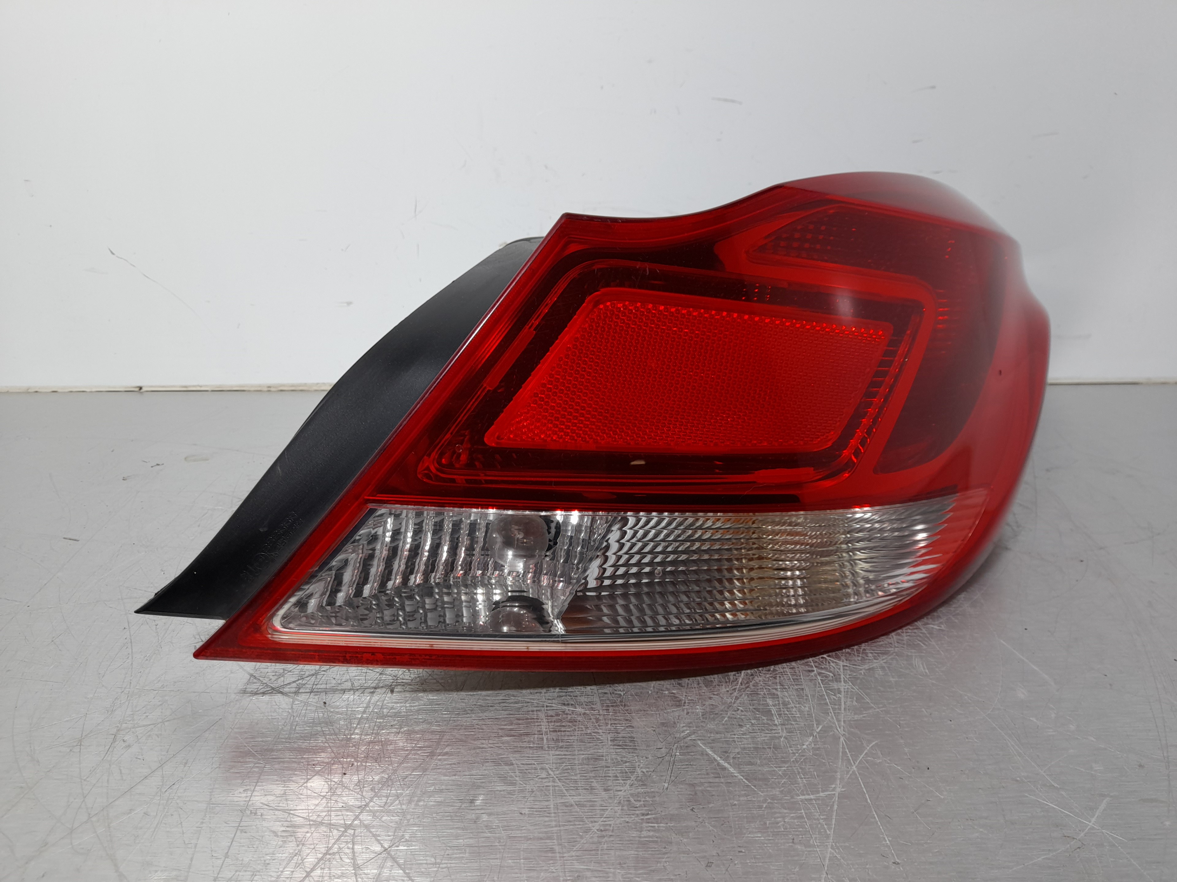 OPEL Insignia A (2008-2016) Rear Right Taillight Lamp 168348 25042395
