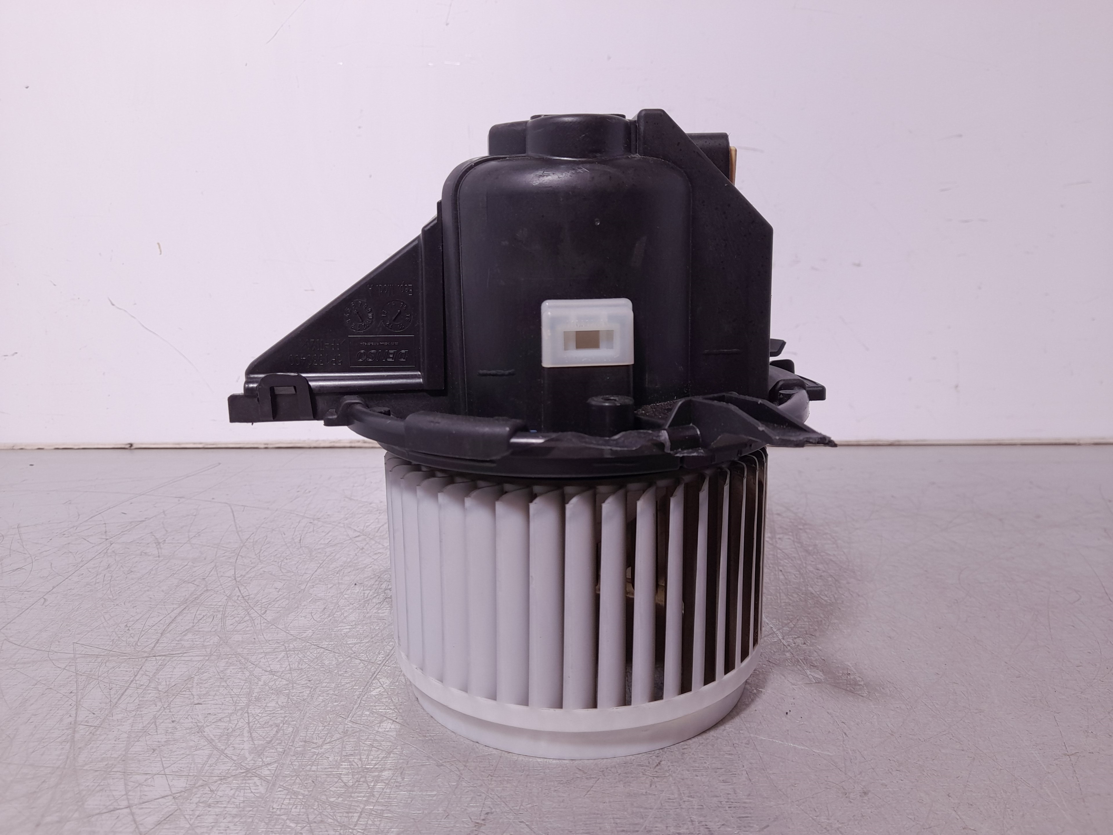 PEUGEOT 407 1 generation (2004-2010) Heater Blower Fan 5P1330400 25895461