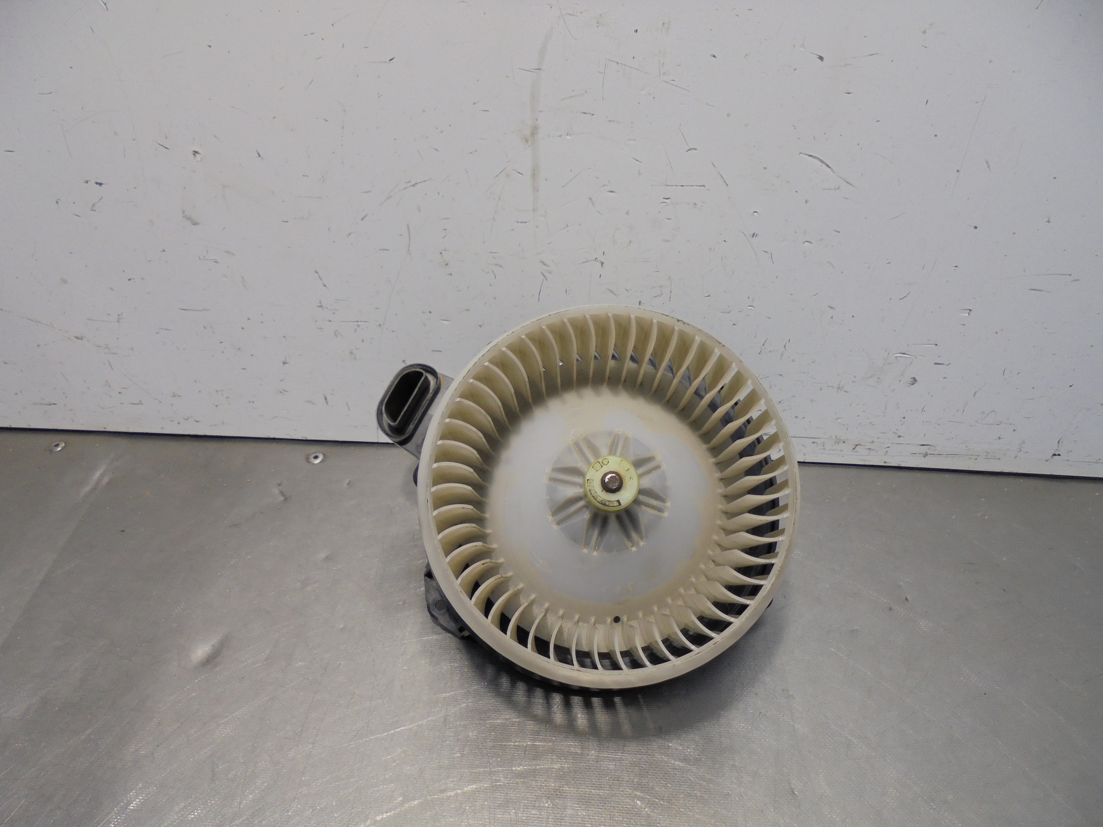 TOYOTA RAV4 4 generation (XA40) (2012-2018) Heater Blower Fan 2727008105 25072466