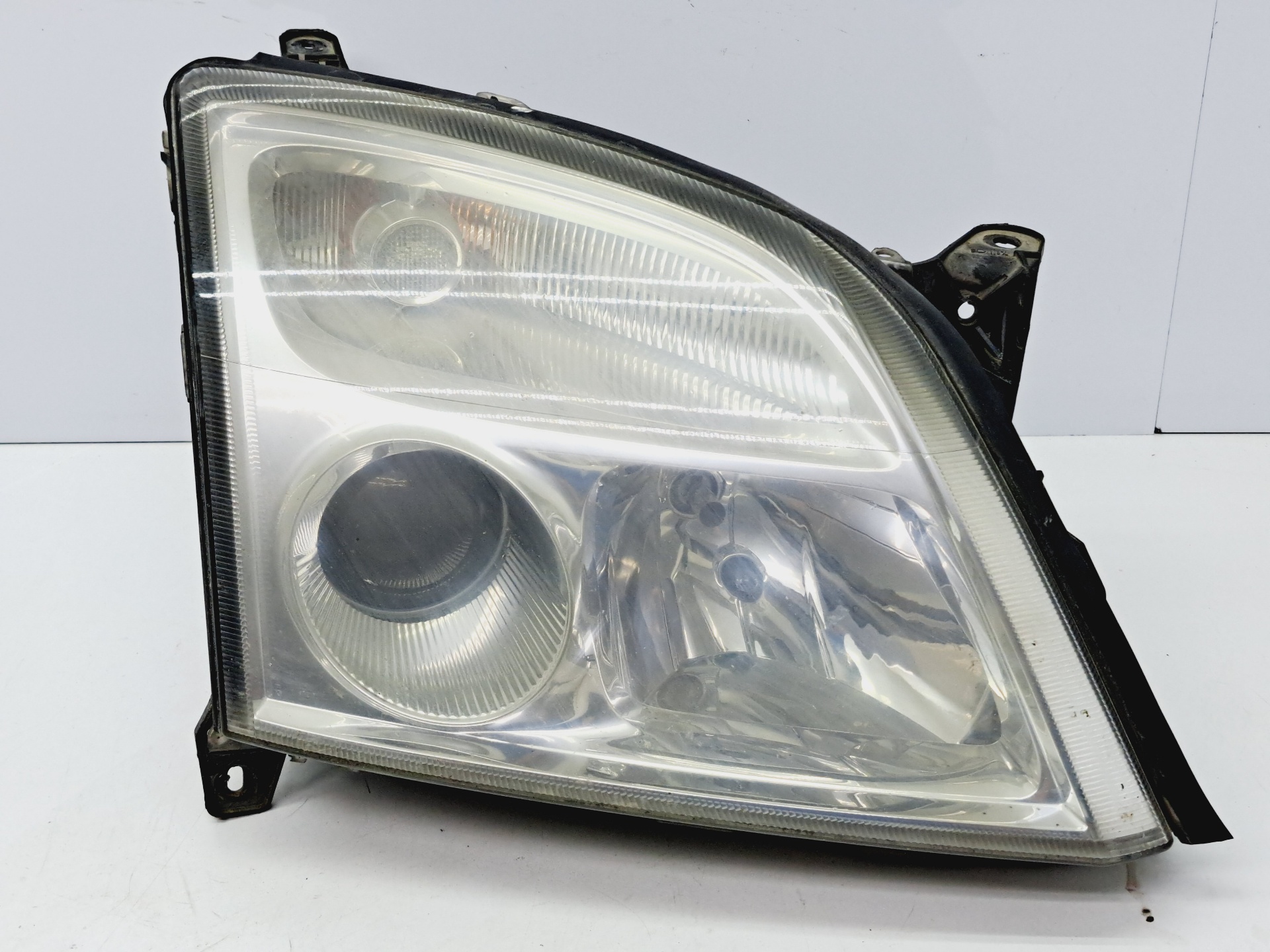 OPEL Vectra C (2002-2005) Front Right Headlight 15588800 23328341