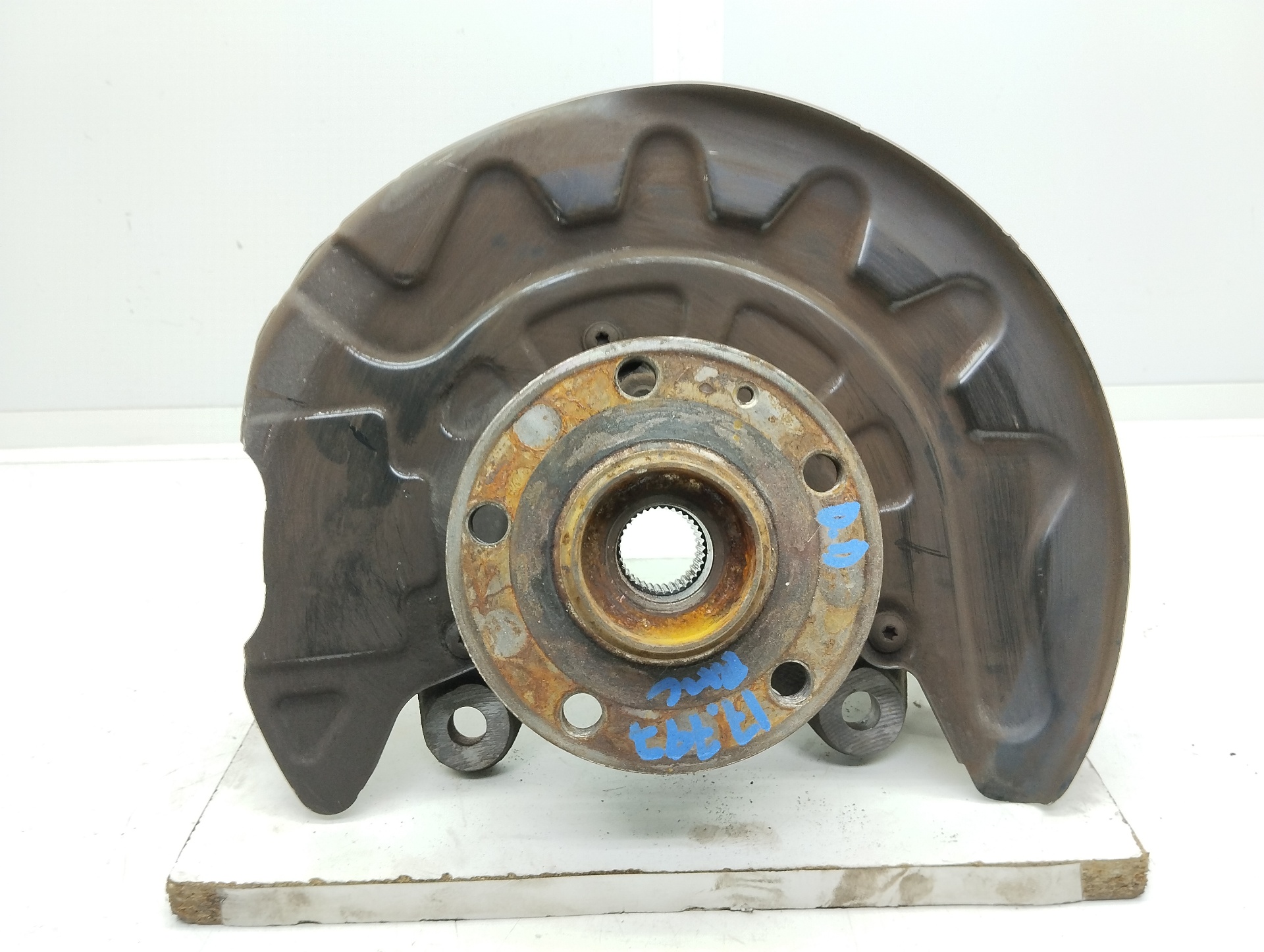 VOLKSWAGEN Golf 7 generation (2012-2024) Front Right Wheel Hub 5Q0615312G 25895017