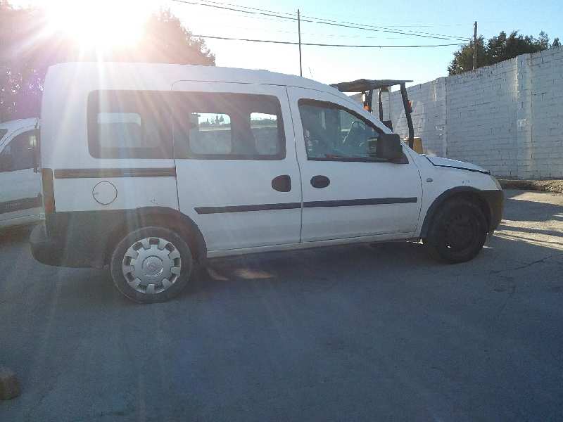 OPEL Combo C (2001-2011) Генератор 46823547 25964852