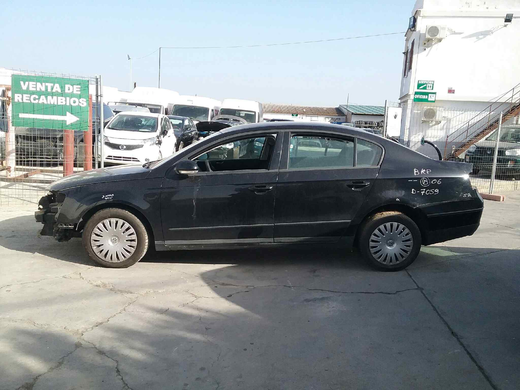 VOLKSWAGEN Passat B6 (2005-2010) Преден ляв задвижващ вал 1K0407271BJ 22072911