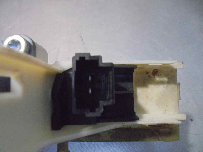 RENAULT Rear Right Door Window Regulator 827200016R 25042097