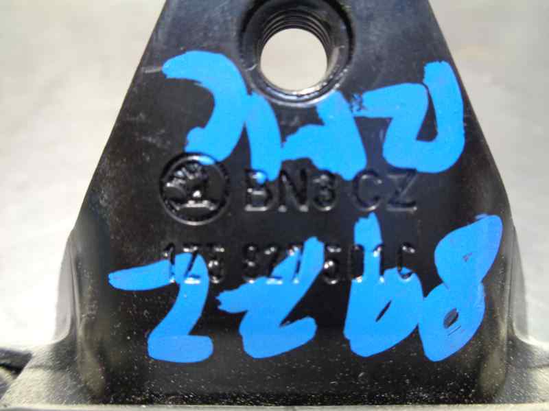 AUDI A4 B5/8D (1994-2001) Takaluukun takaluukun lukko 1Z5827501 25041985