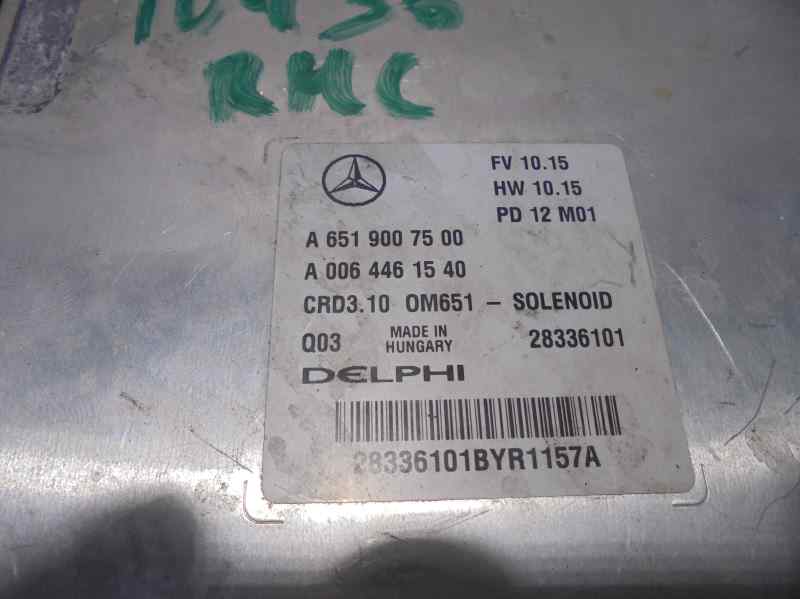 MERCEDES-BENZ C-Class W204/S204/C204 (2004-2015) Moottorin ohjausyksikkö ECU A6519007500 25042712