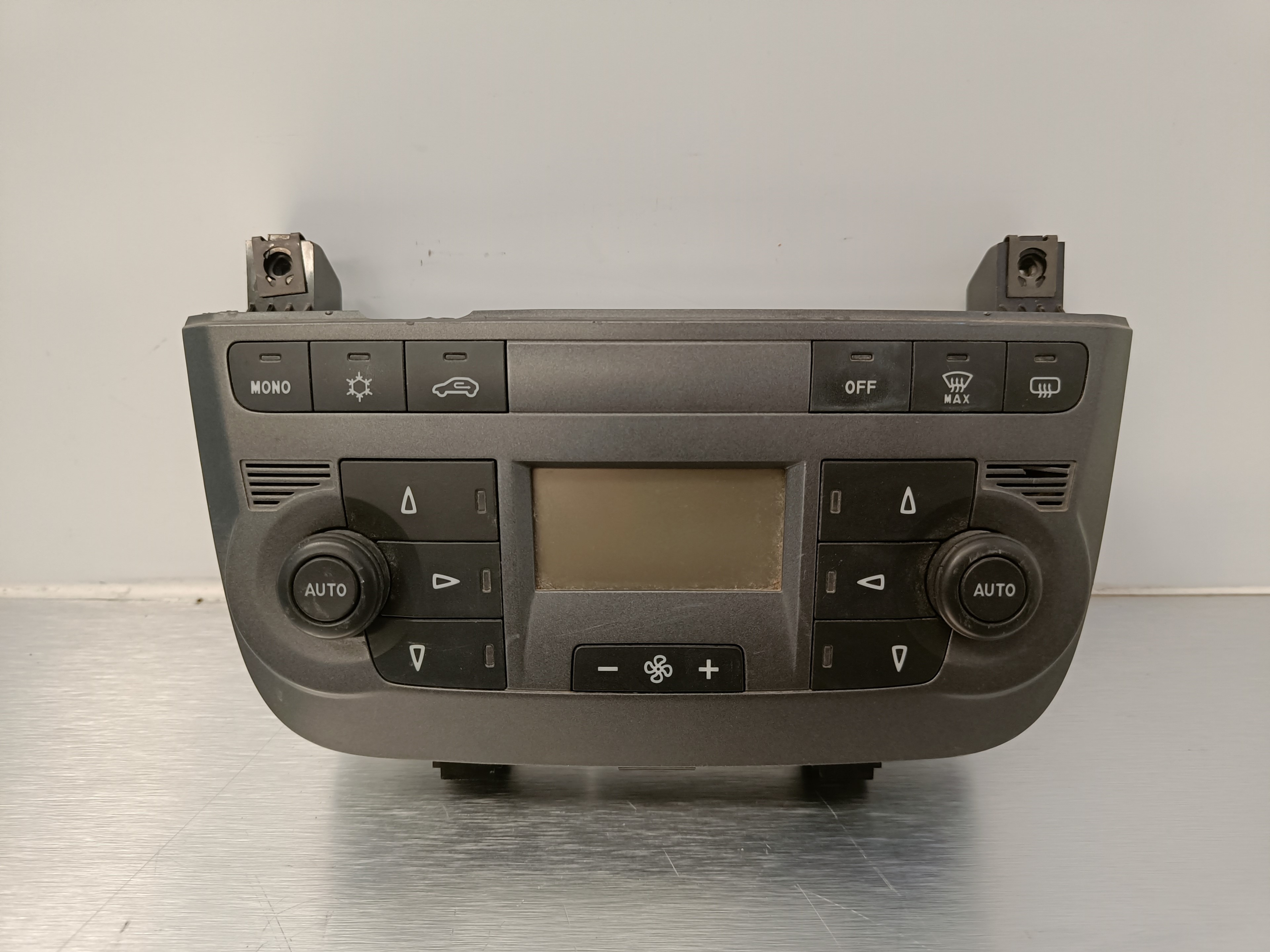FIAT Punto 3 generation (2005-2020) Klimata kontroles modulis 735419793 25059182