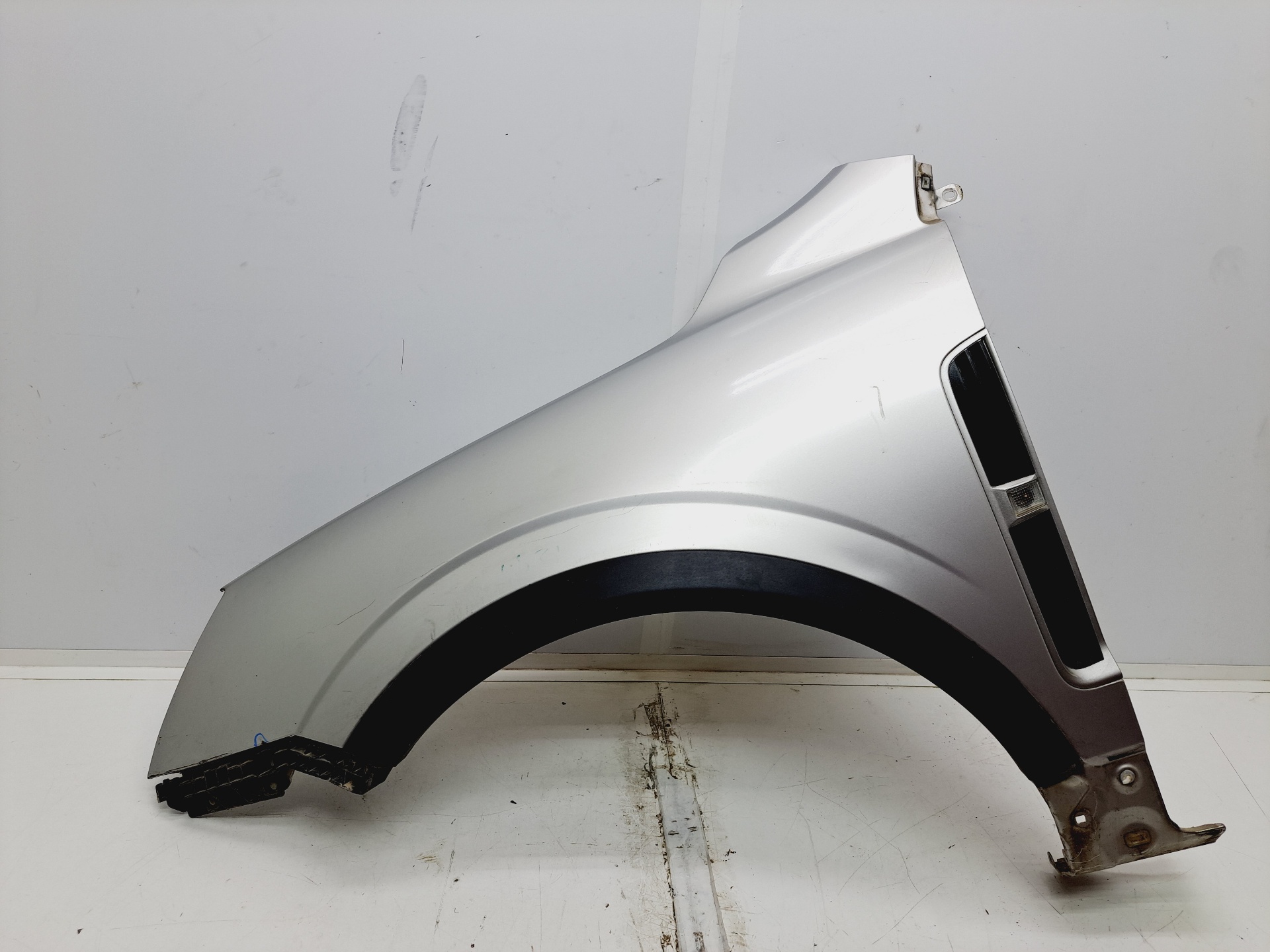 OPEL Antara 1 generation (2006-2015) Front Left Fender 96661148 25965562