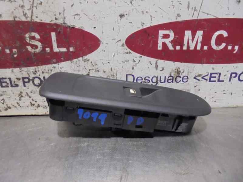 CITROËN C5 2 generation (2008-2017) Front Right Door Window Switch 96661102XT 25893296