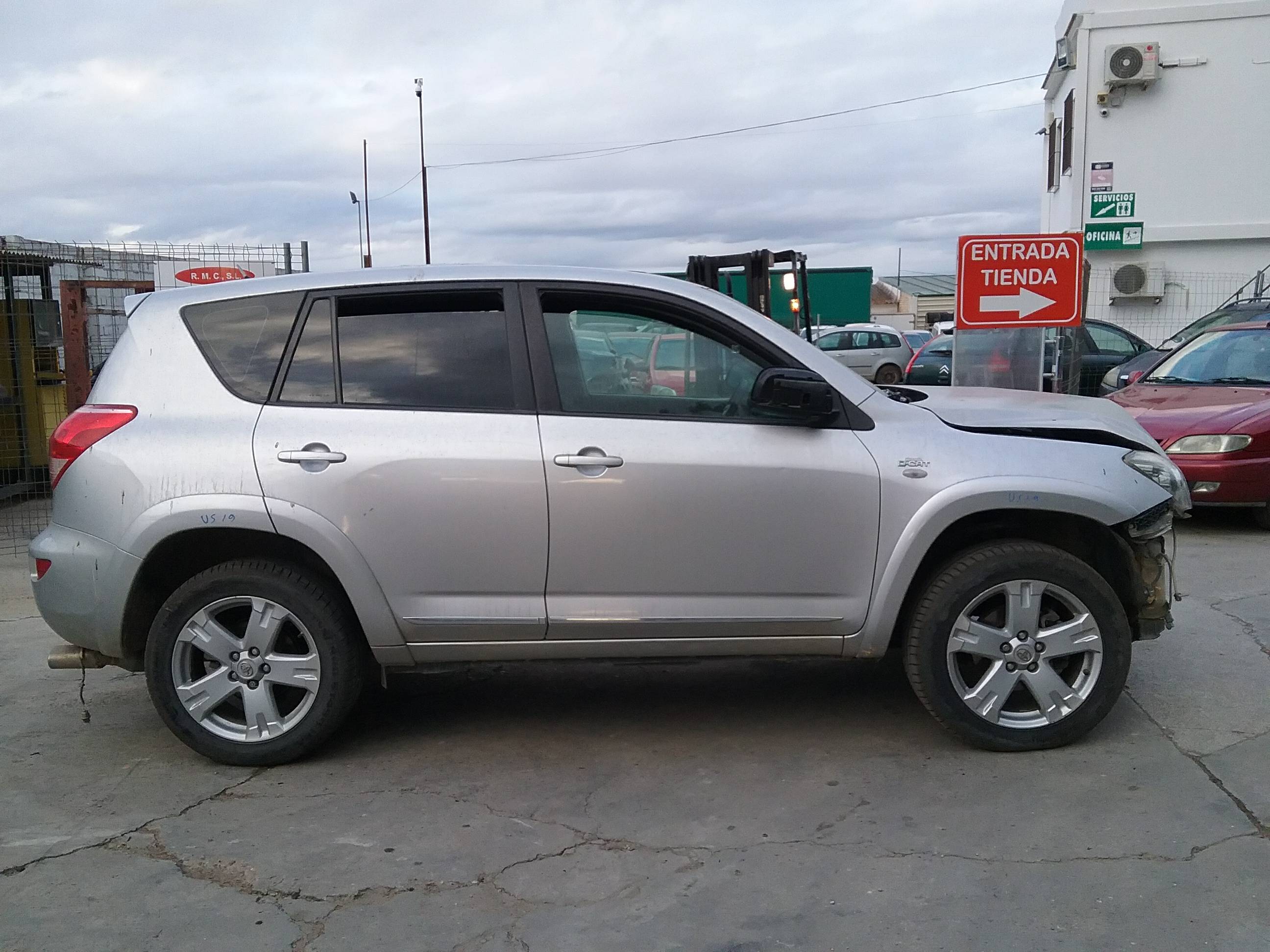 TOYOTA RAV4 2 generation (XA20) (2000-2006) Bakre høyre dørlås 25213761