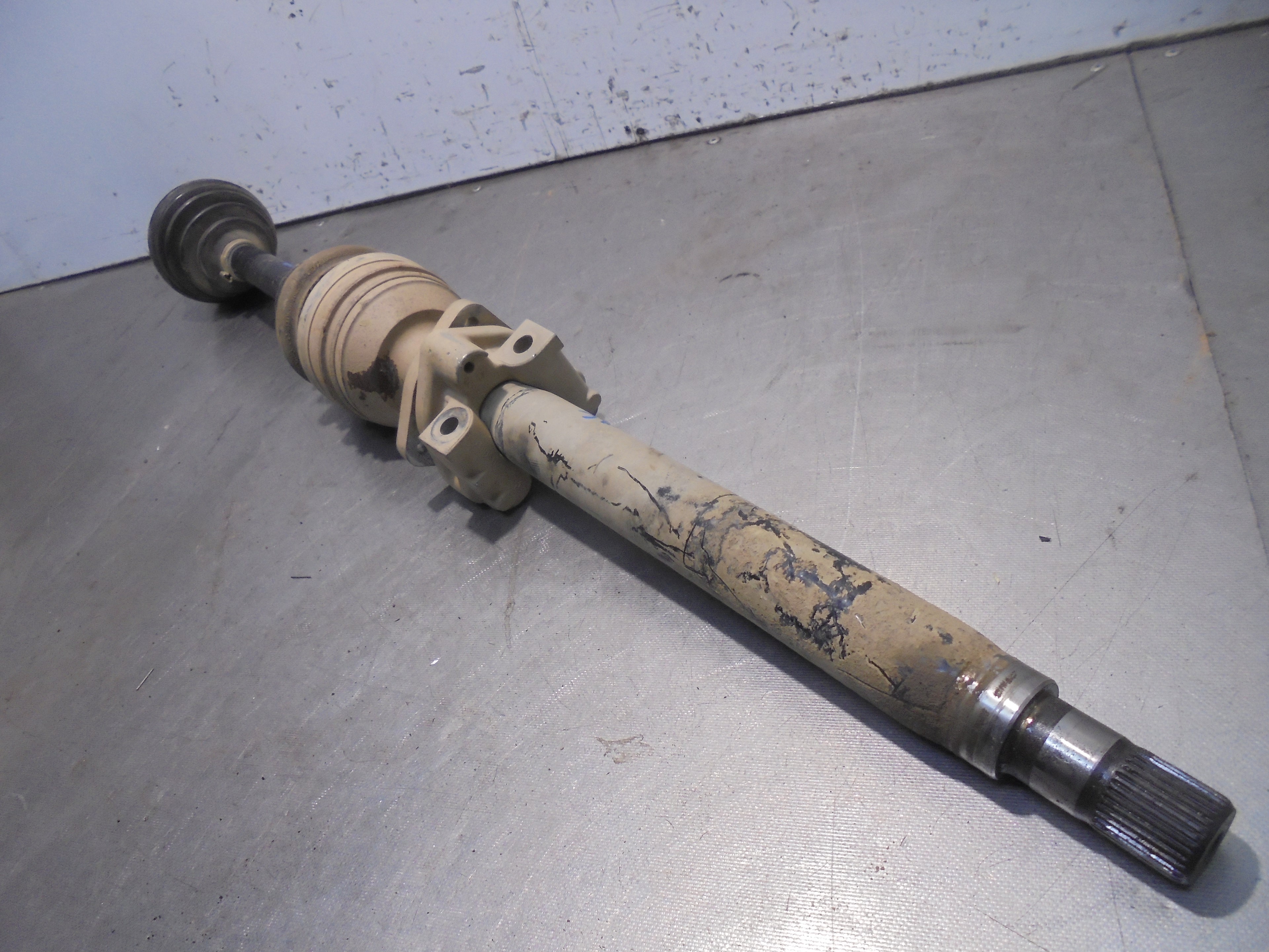 OPEL Astra J (2009-2020) Front Right Driveshaft 9186590 25213845