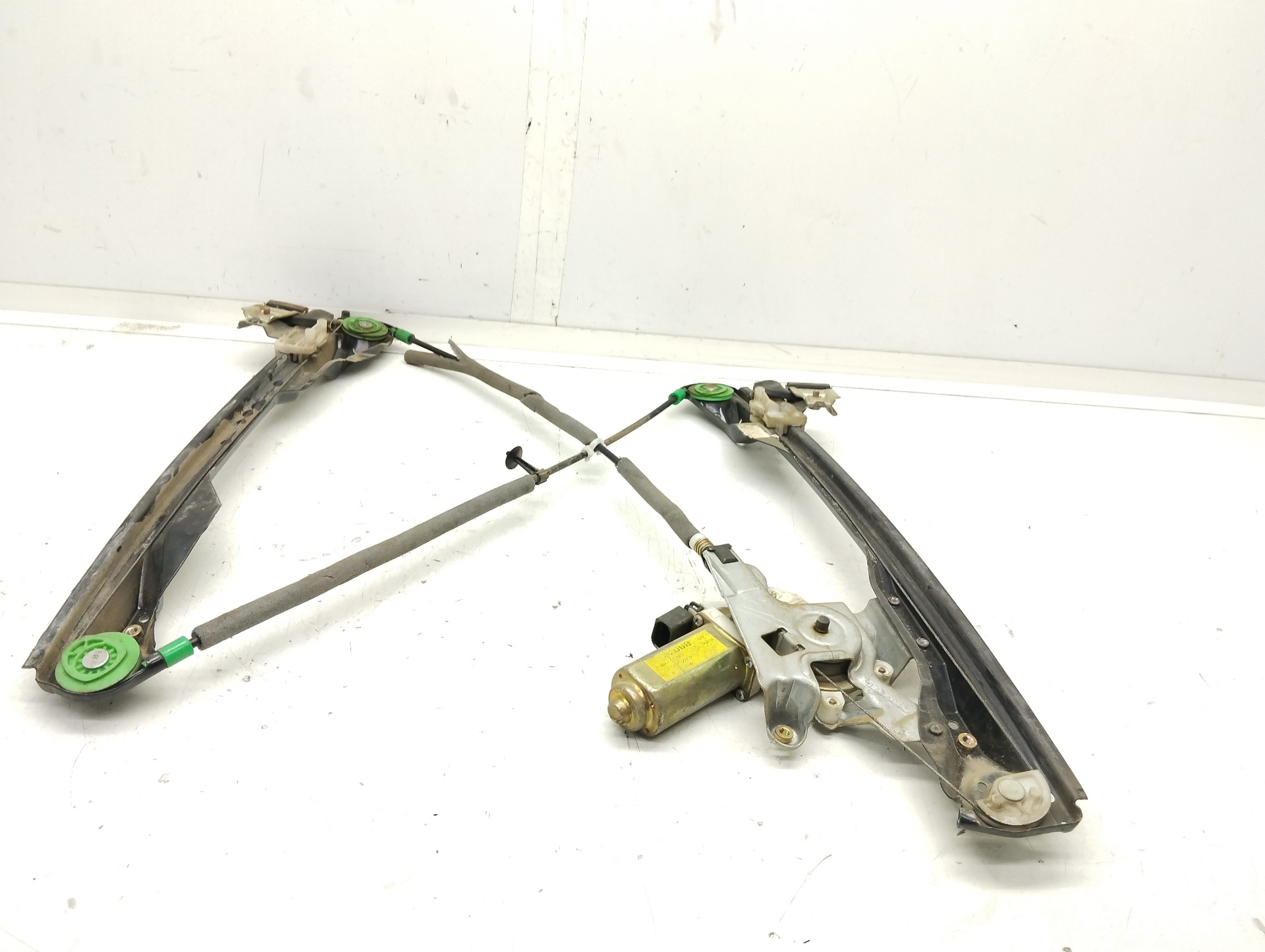 FORD Focus 1 generation (1998-2010) Front Right Door Window Regulator XS4123200 25089292