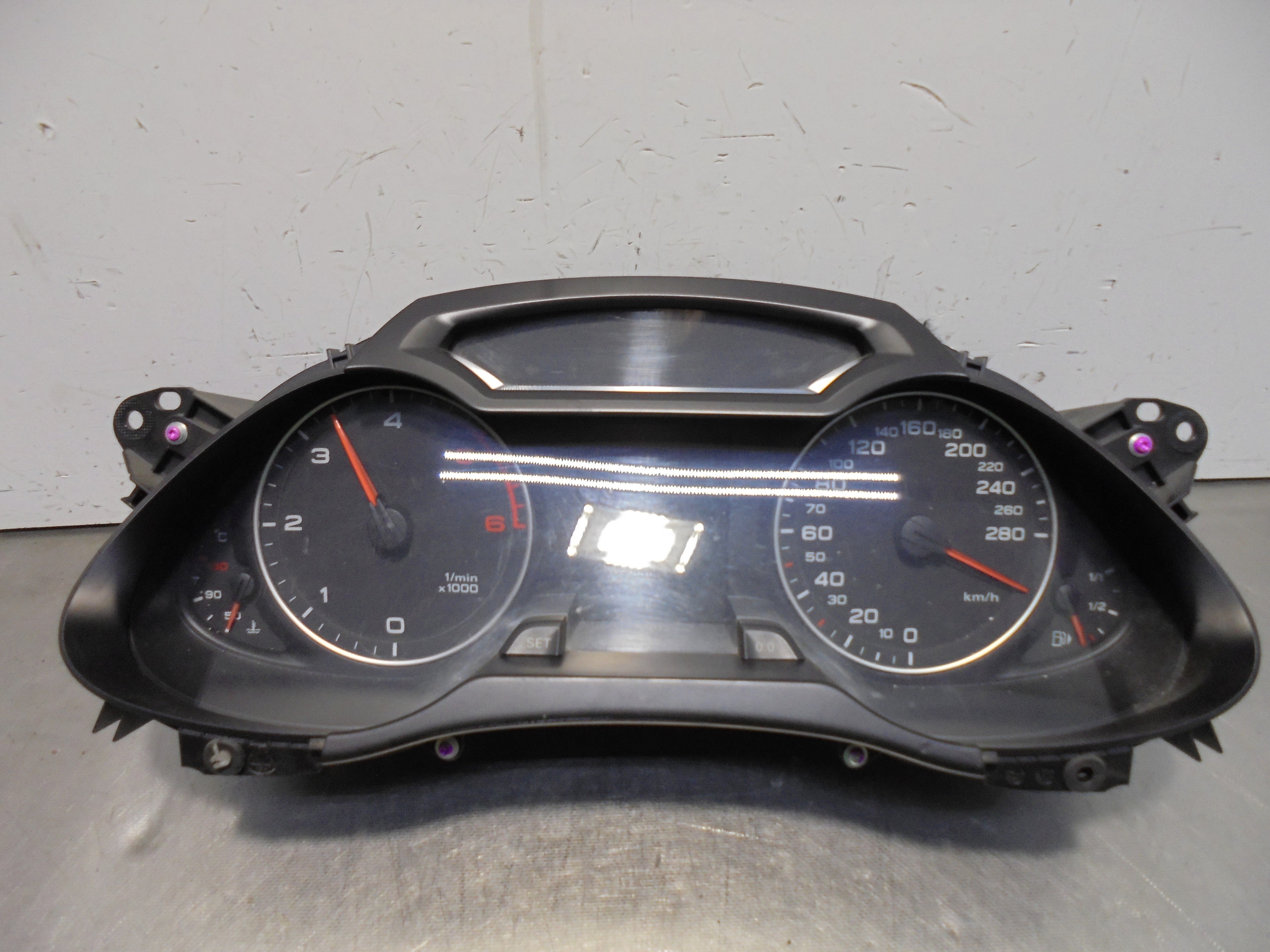 AUDI A5 Sportback B (2005-2010) Speedometer 25074413