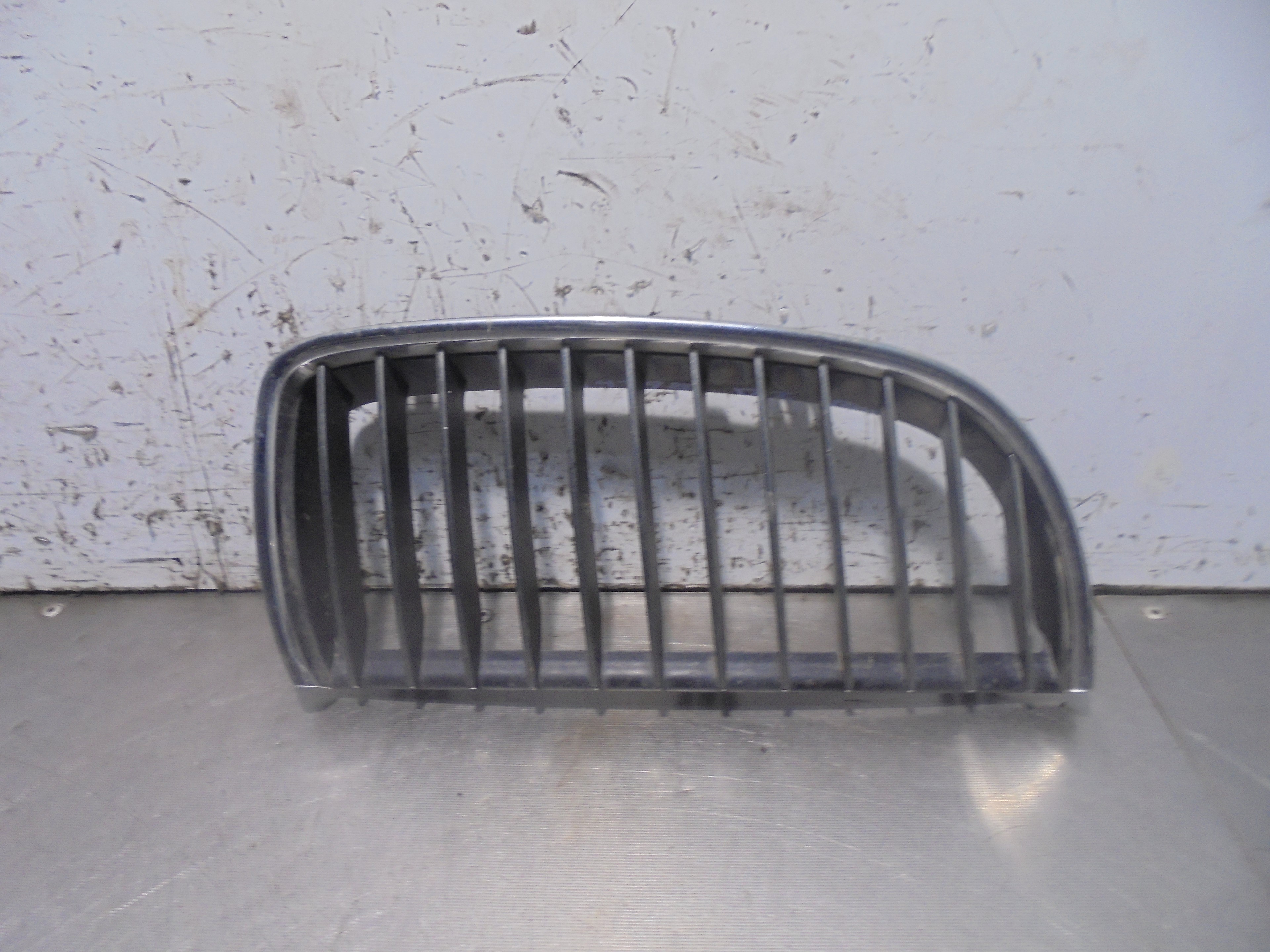 BMW 3 Series E90/E91/E92/E93 (2004-2013) Radiator Grille 7120010 25061973