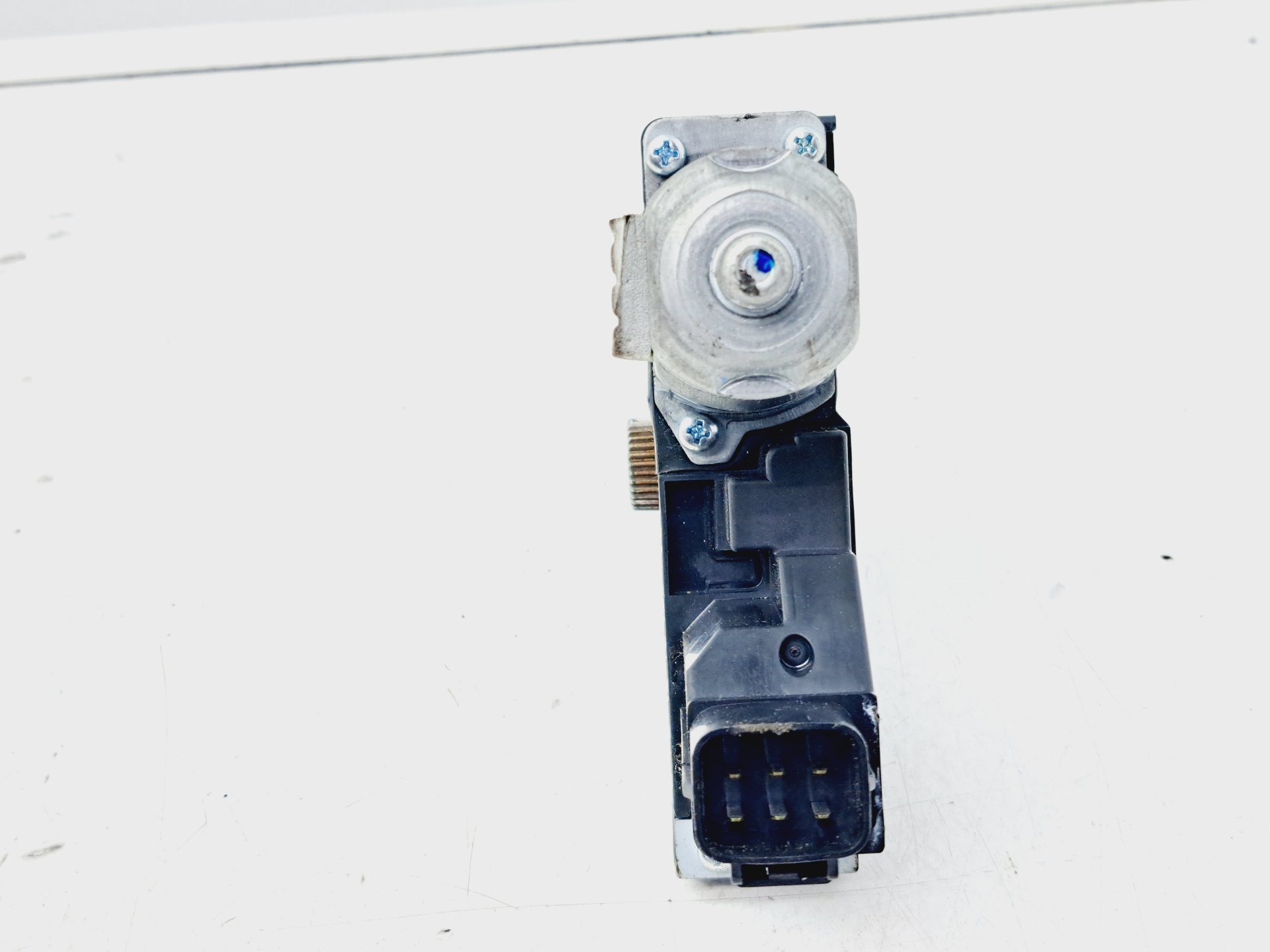 KIA Carens 3 generation (RP) (2013-2019) Front Left Door Window Regulator Motor 82450A4010 25897258