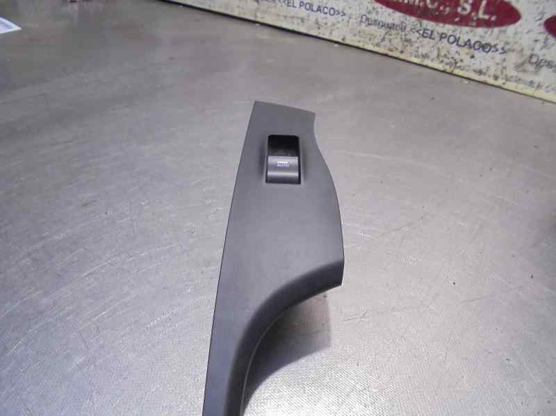 HYUNDAI i40 VF (1 generation) (2011-2020) Rear Right Door Window Control Switch 935803Z000 25213549