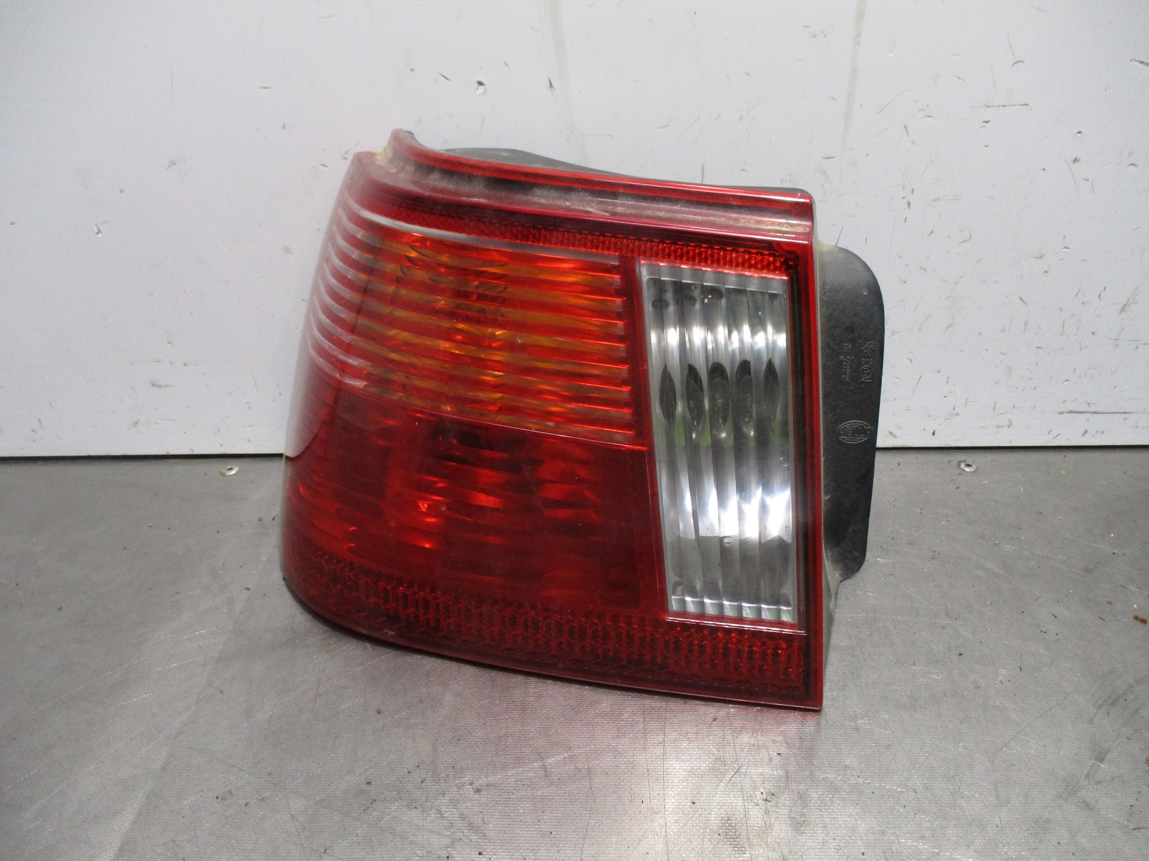 SEAT Cordoba 1 generation (1993-2003) Rear Left Taillight 6K6945257C 23322157