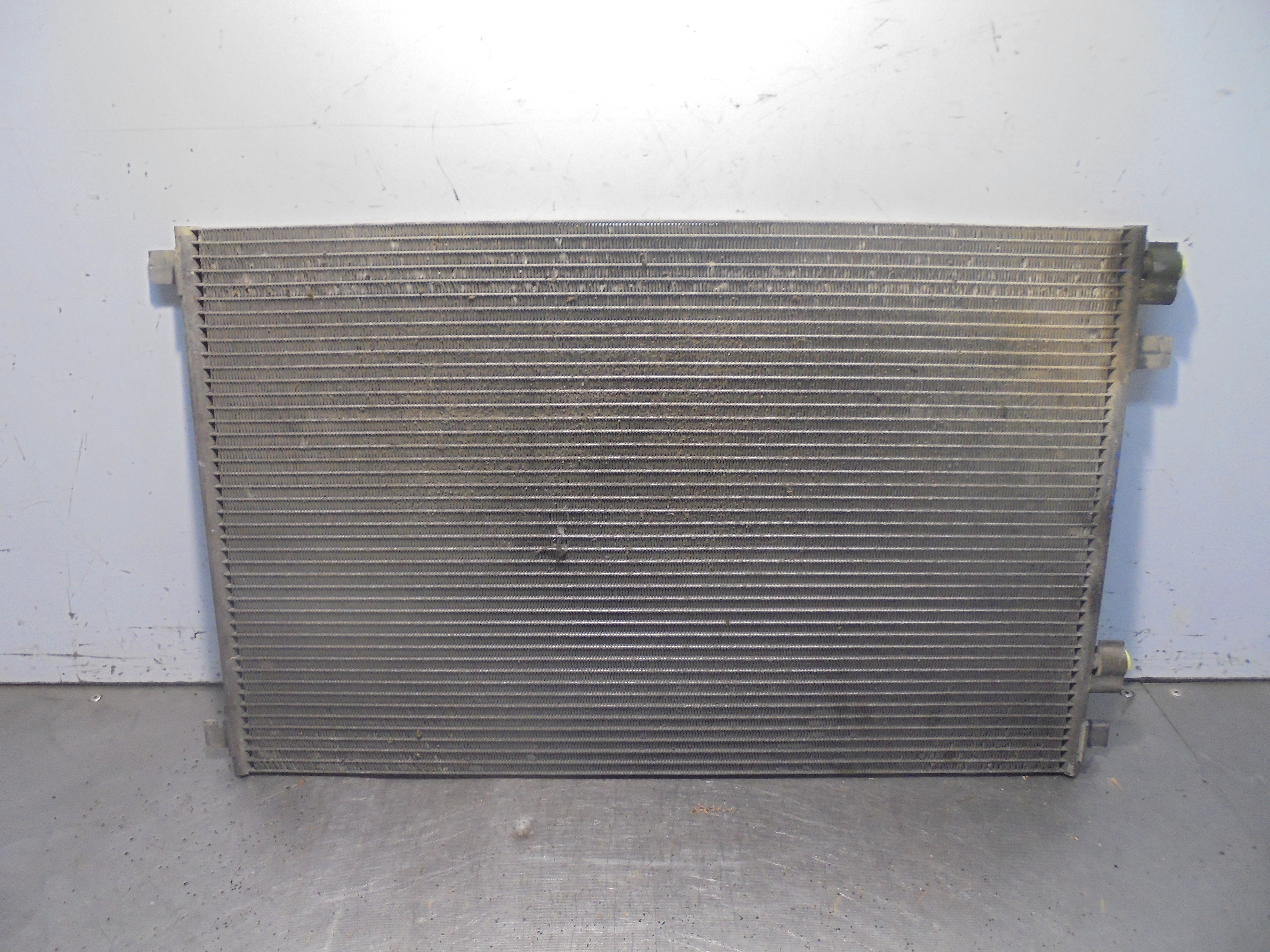 RENAULT Scenic 2 generation (2003-2010) Gaisa kondensācijas radiators 8200115543 23320044