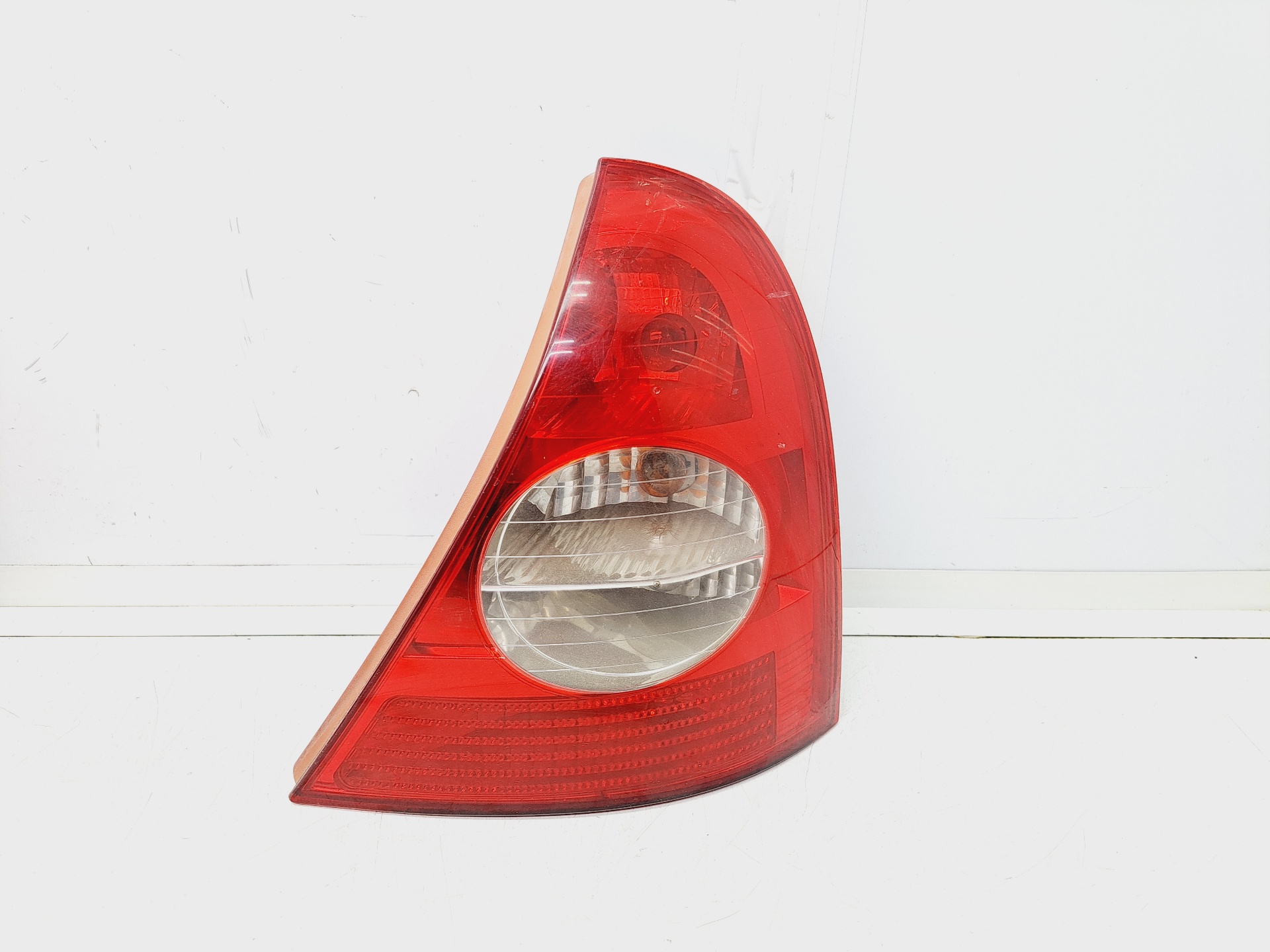 RENAULT Clio 3 generation (2005-2012) Rear Right Taillight Lamp 8200071414 25436191