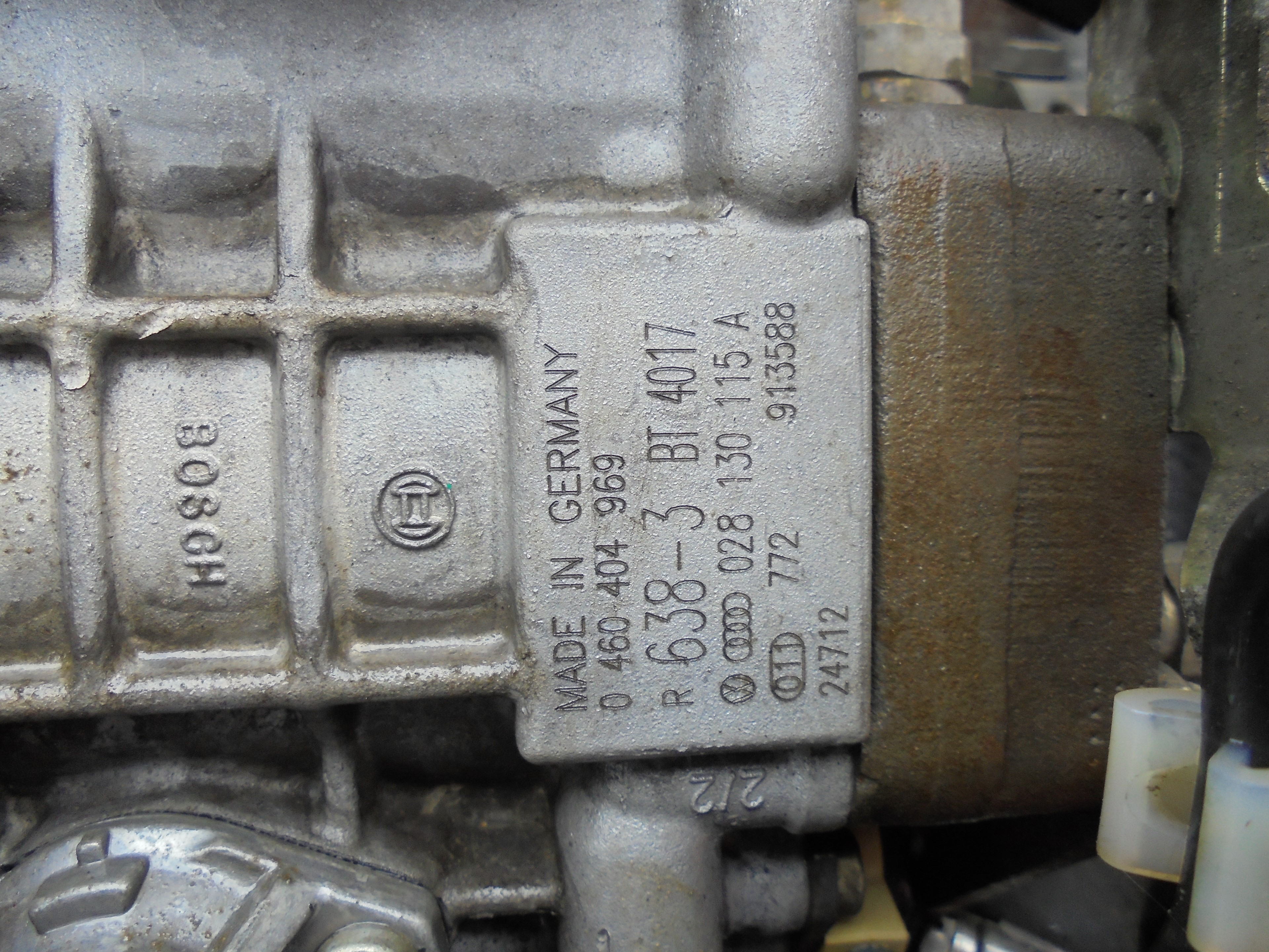 VOLKSWAGEN Passat B5 (1996-2005) Moteur 25042555