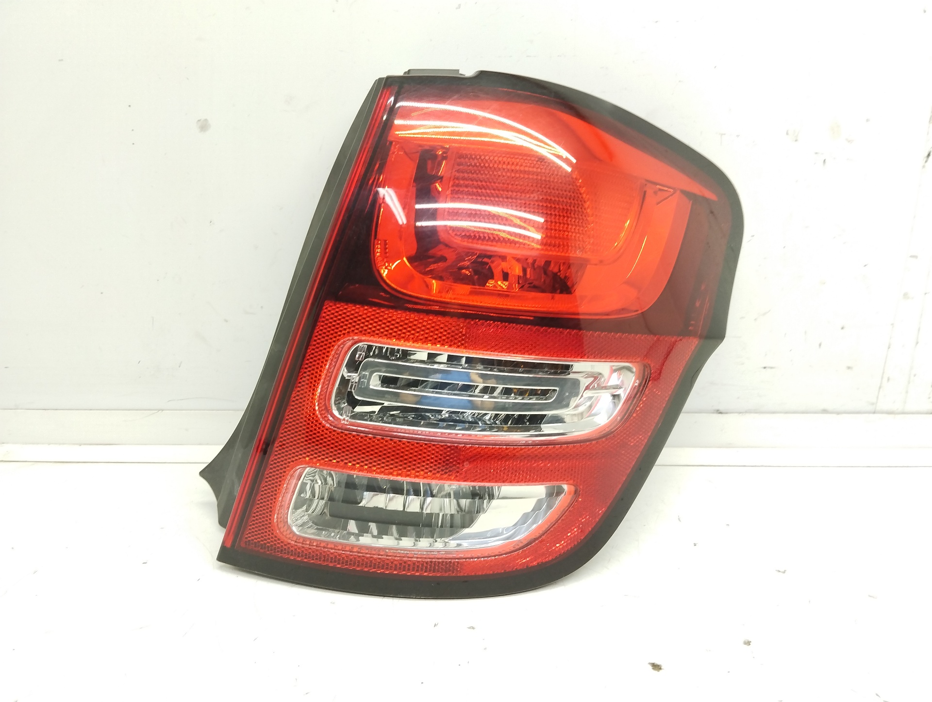 CITROËN C1 1 generation (2005-2016) Rear Right Taillight Lamp 25200320