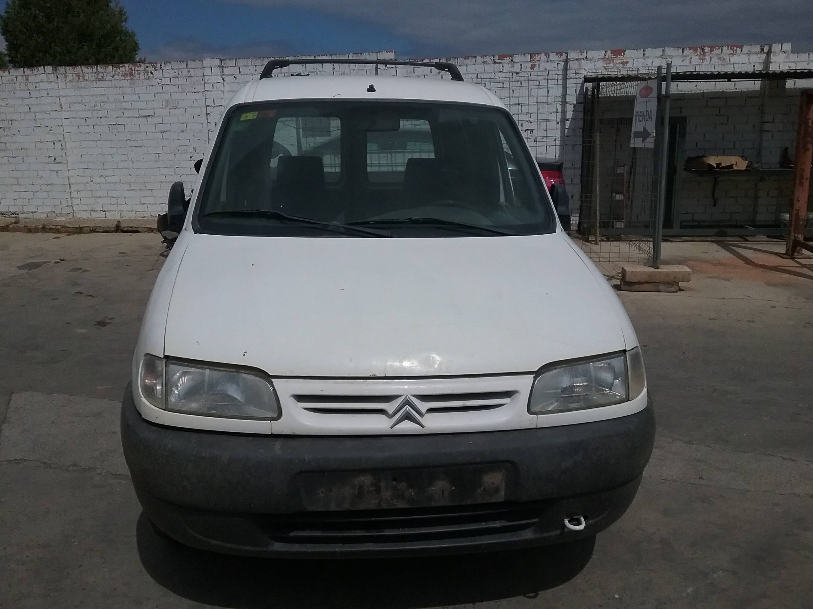 CITROËN Berlingo 1 generation (1996-2012) Нижний рычаг передний правый 25213782