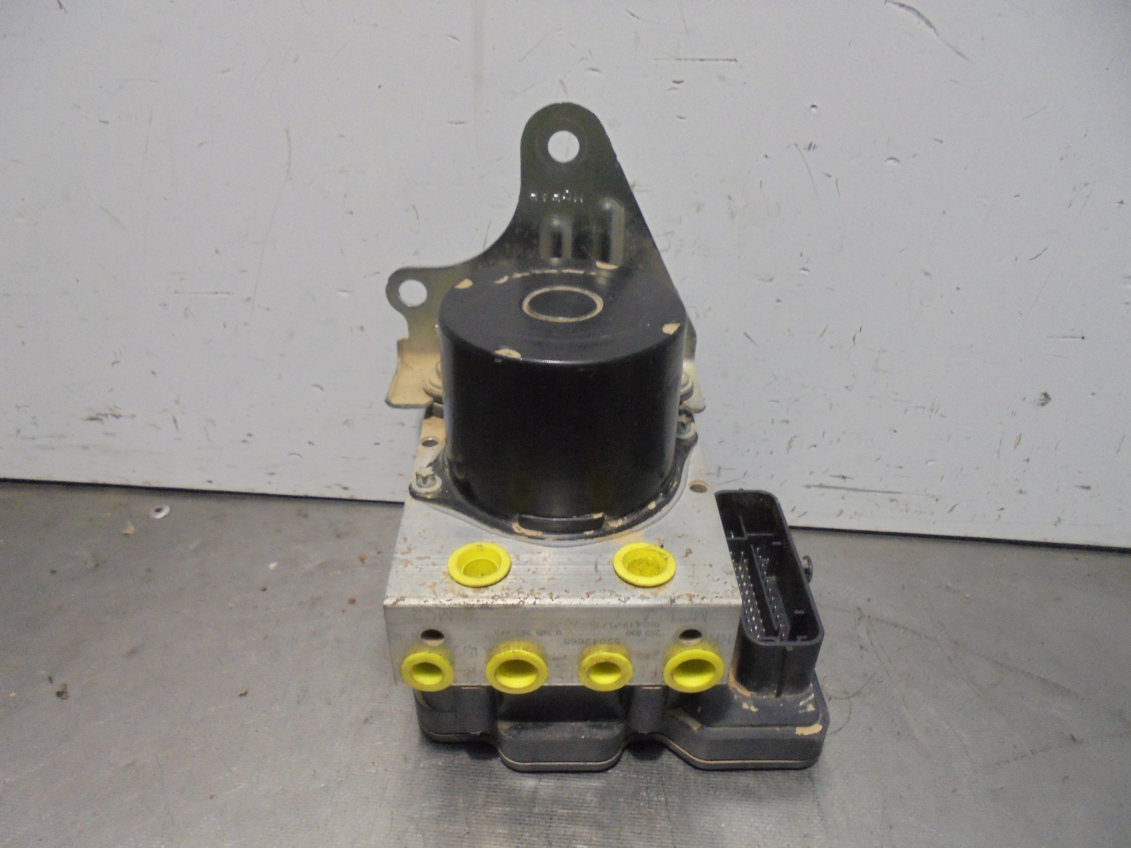 FIAT 500 2 generation (2008-2024) ABS Pump 52042668 25061625