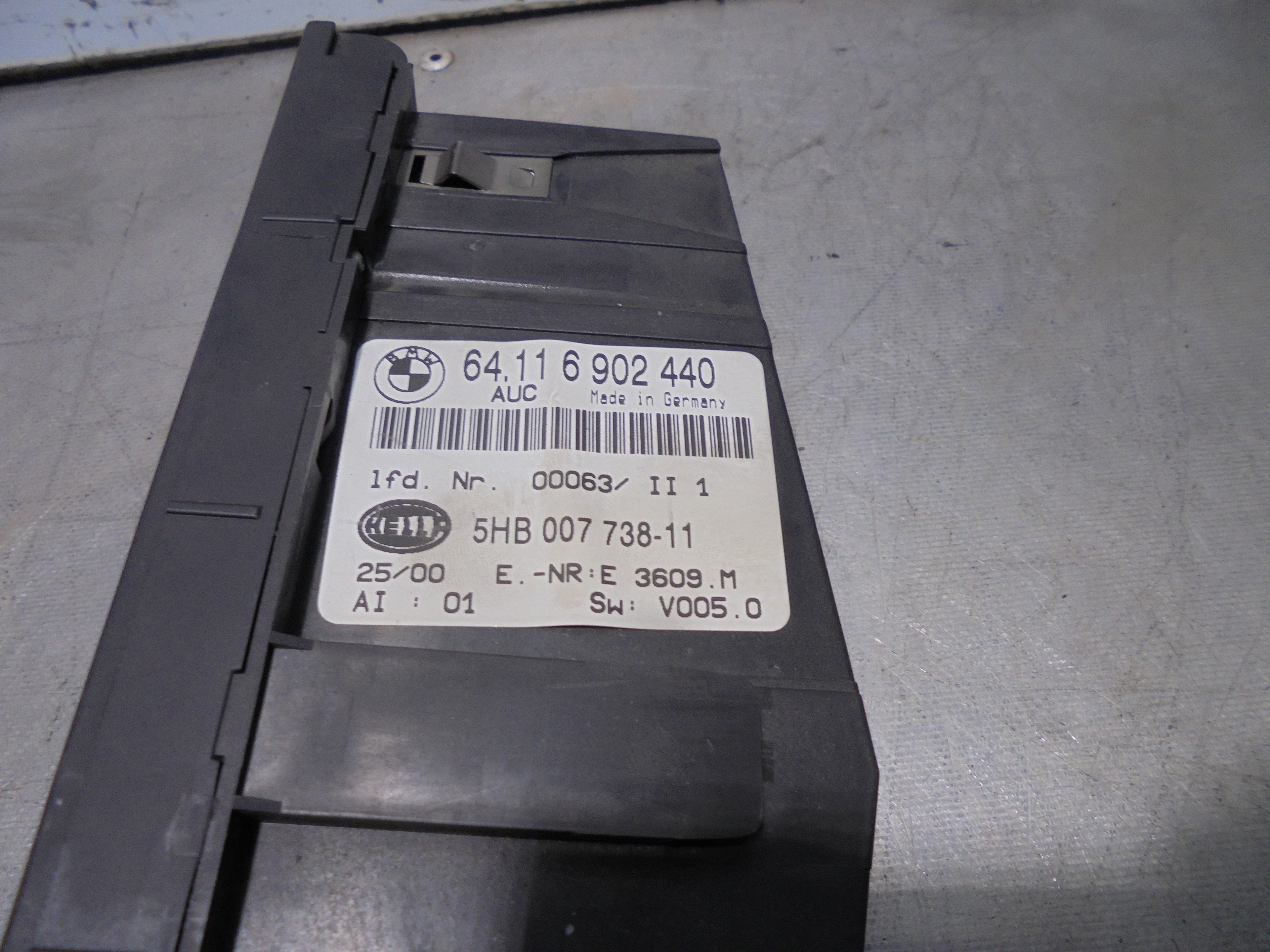 BMW 3 Series E46 (1997-2006) Climate  Control Unit 64116902440 25045570