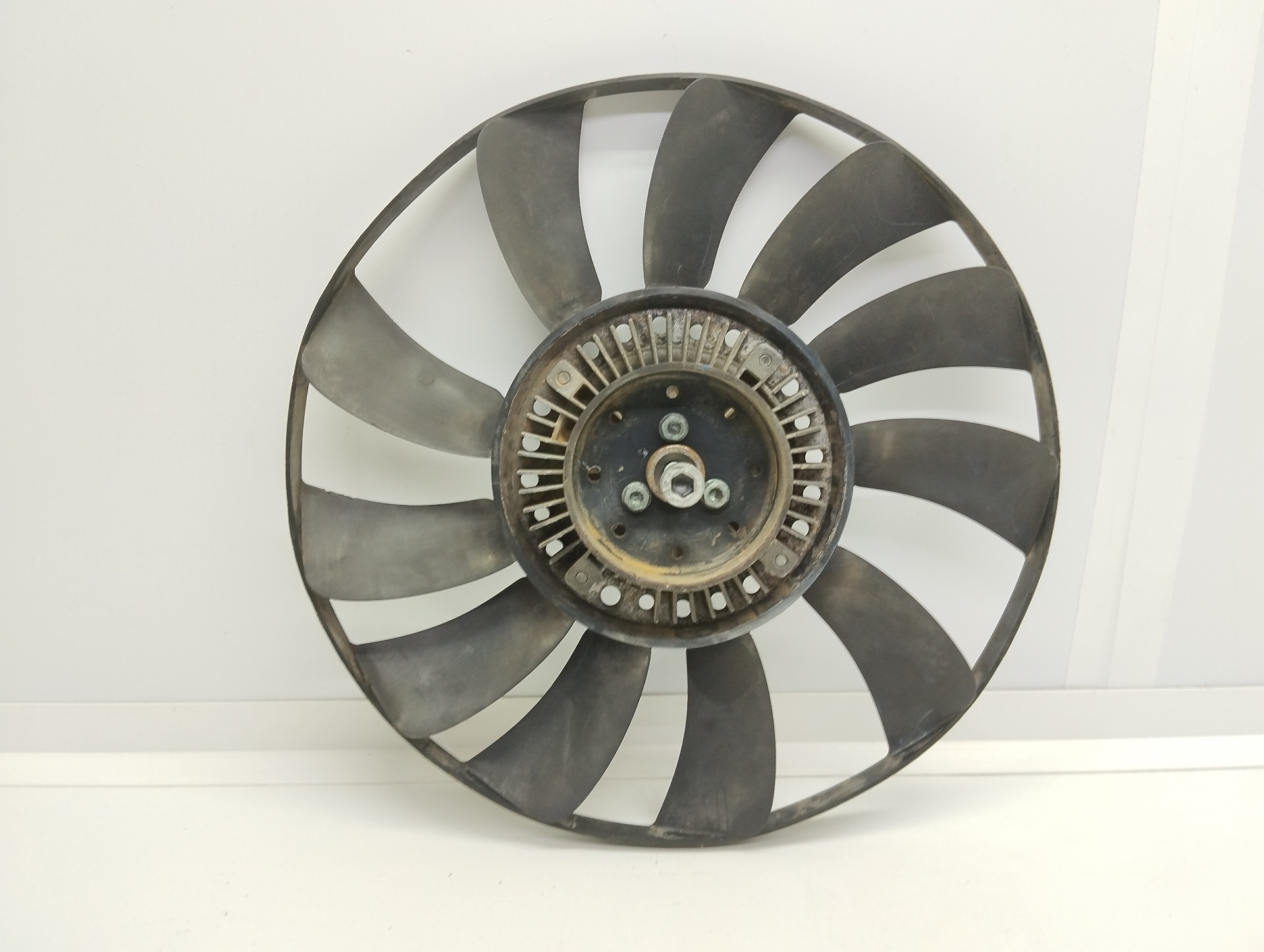 VOLKSWAGEN Passat B5 (1996-2005) Motorový chladiaci ventilátor Radiátor 06B121347 25895483