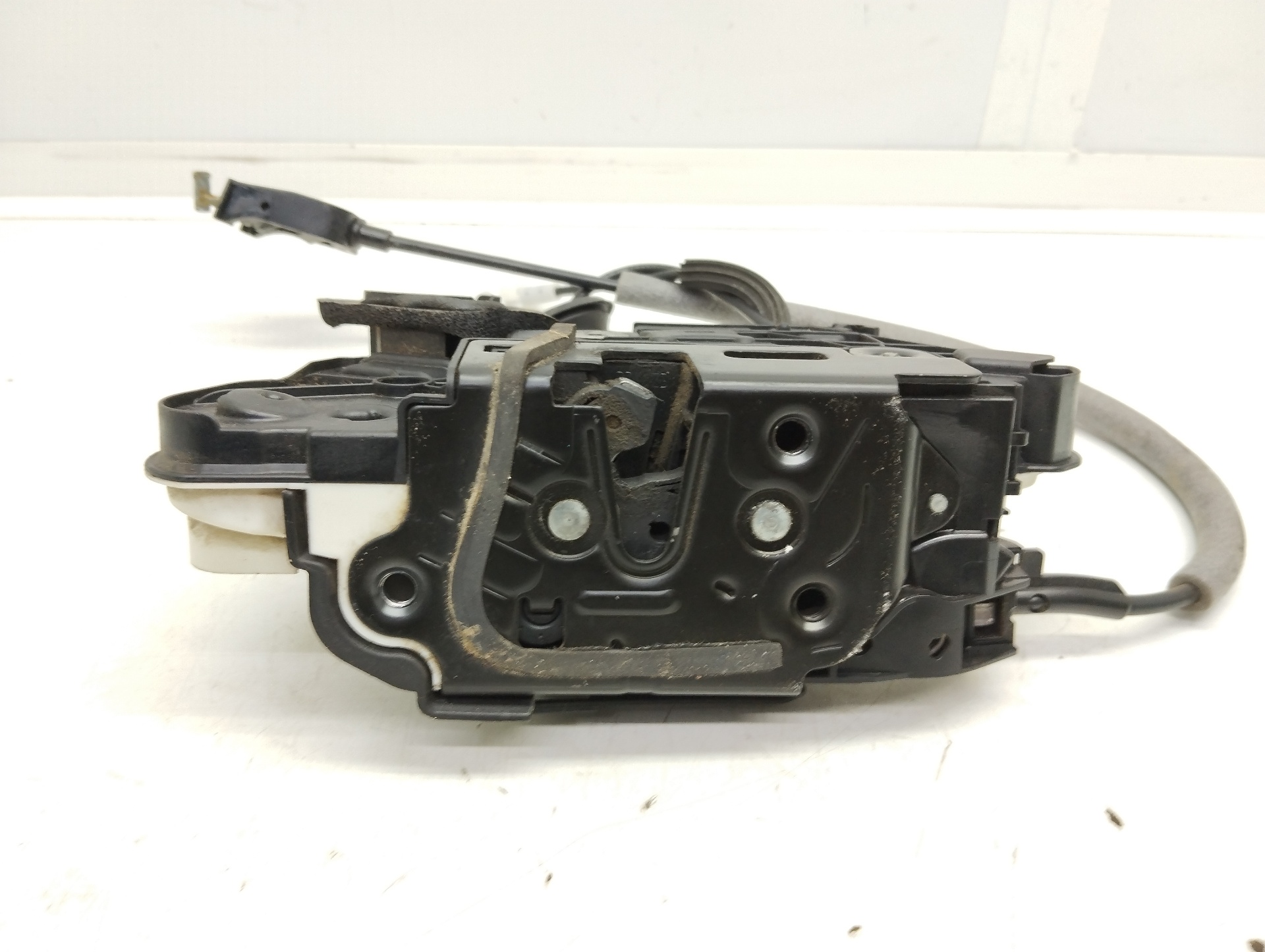 SEAT Leon 3 generation (2012-2020) Front Left Door Lock 5K1837015E 23330536