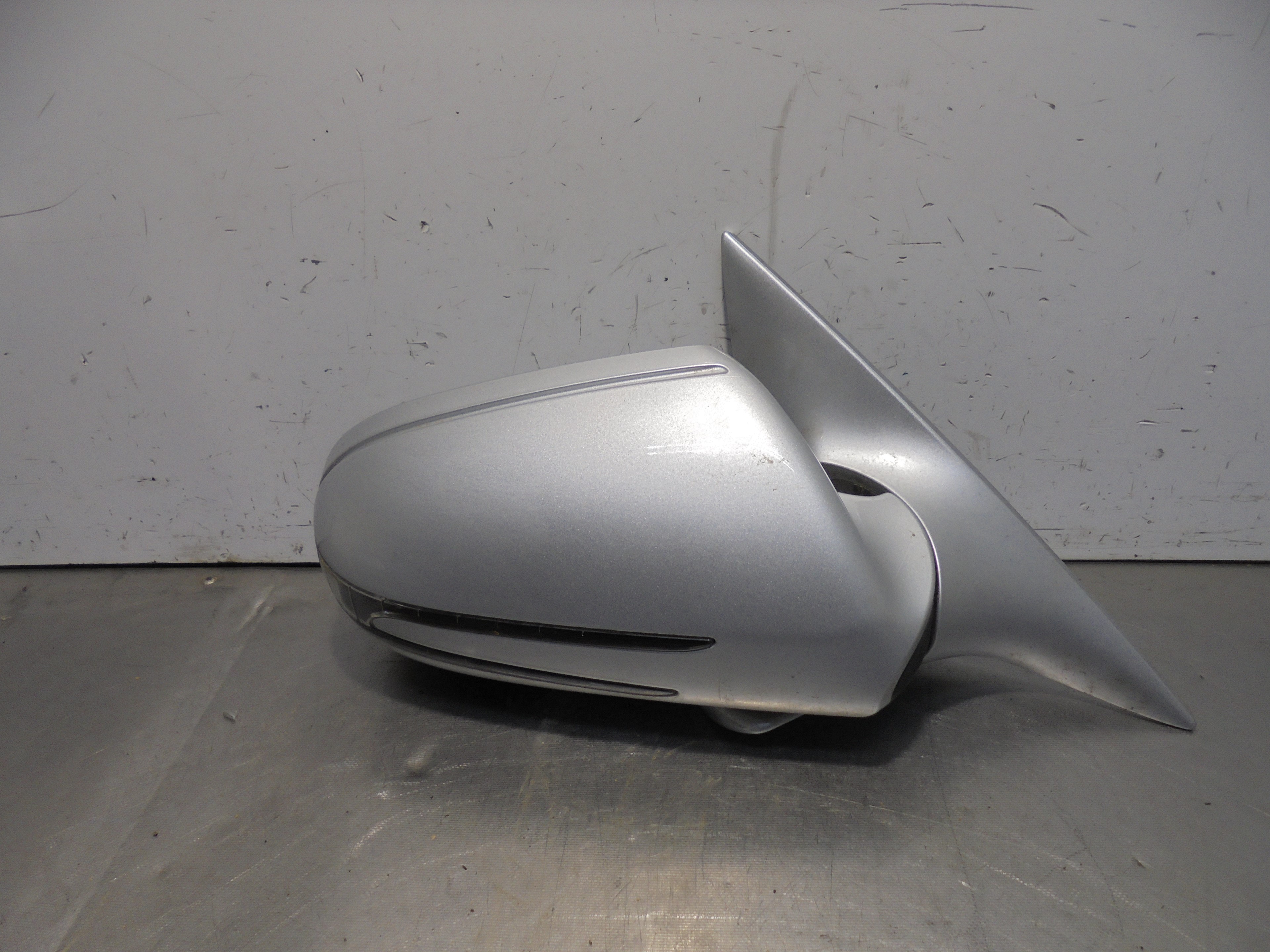 MERCEDES-BENZ CLS-Class C219 (2004-2010) Right Side Wing Mirror A3156412 23322623