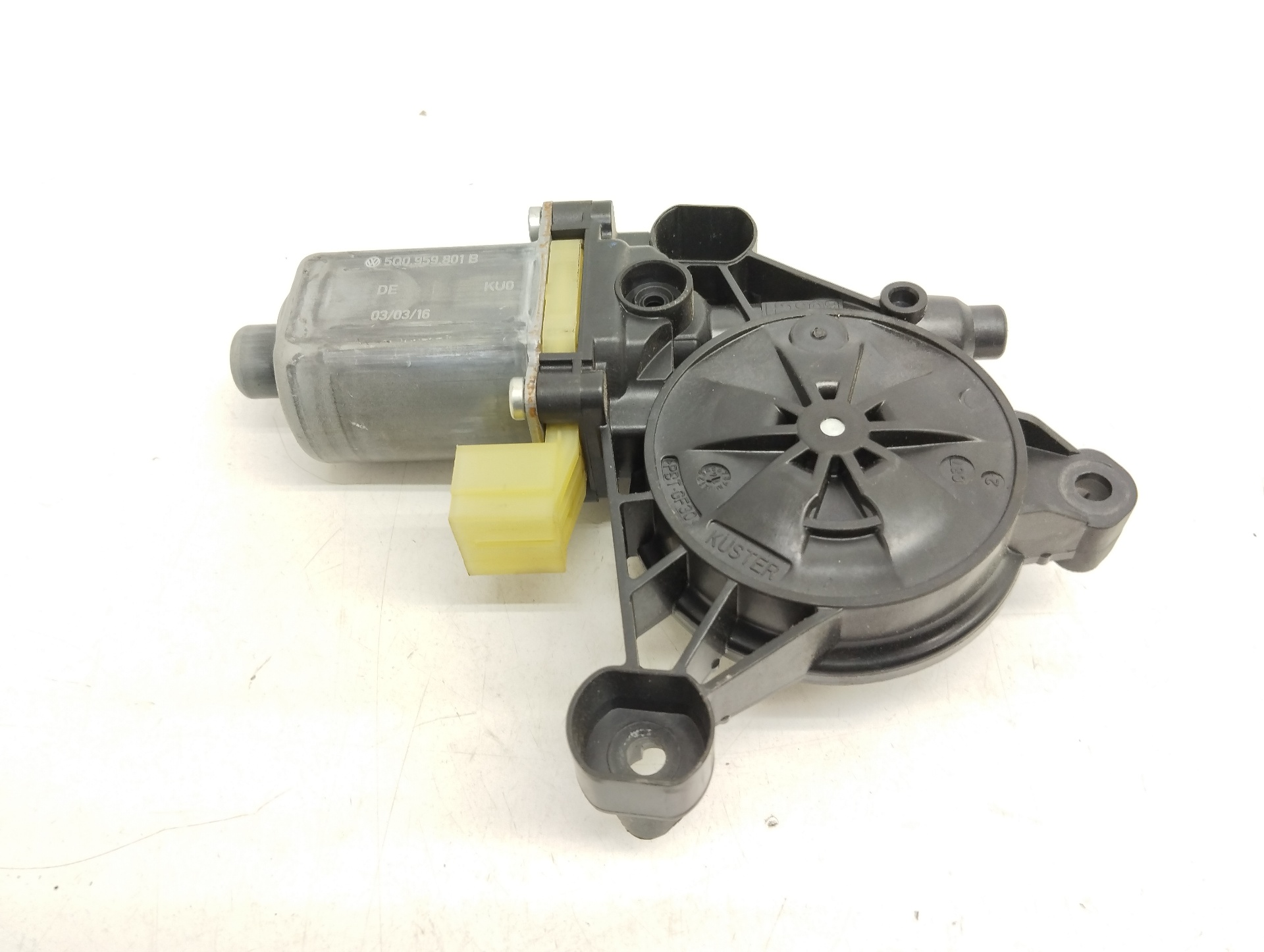 SEAT Leon 3 generation (2012-2020) Front venstre dør vindusregulator motor 5Q0959801B 25896222