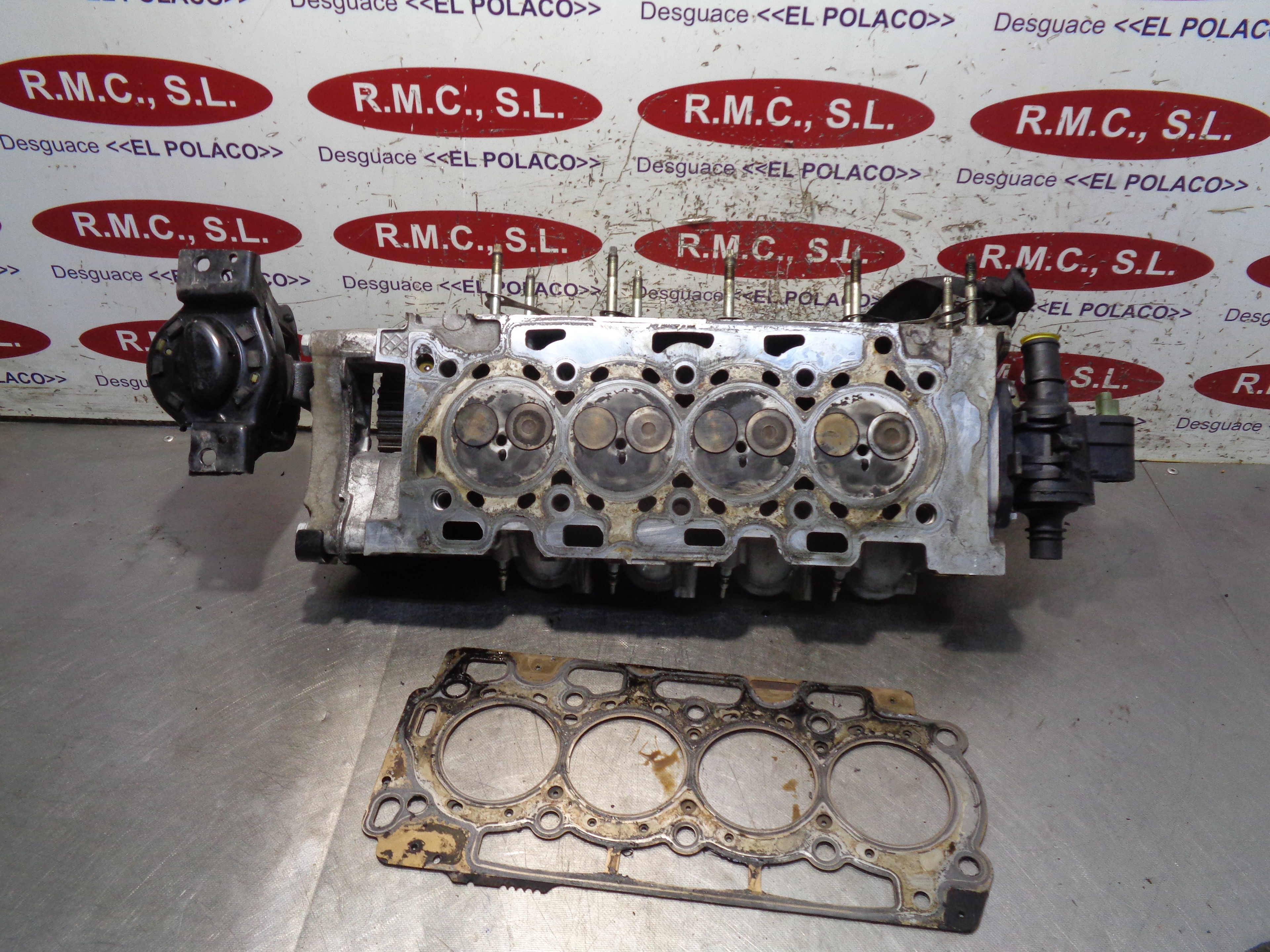 CITROËN C3 1 generation (2002-2010) Engine Cylinder Head 23343353