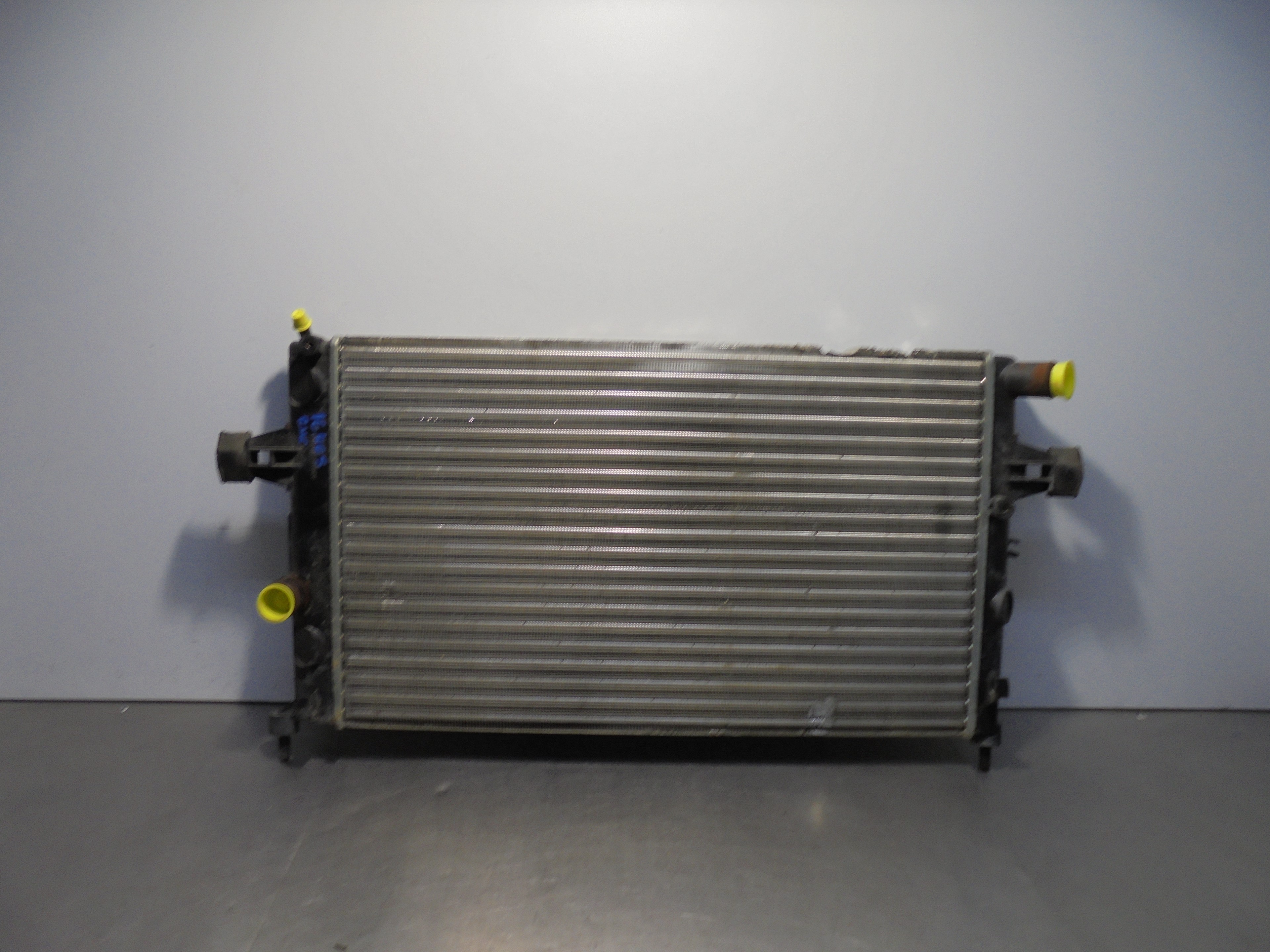 OPEL Astra H (2004-2014) Klimatizační radiátor 25074312
