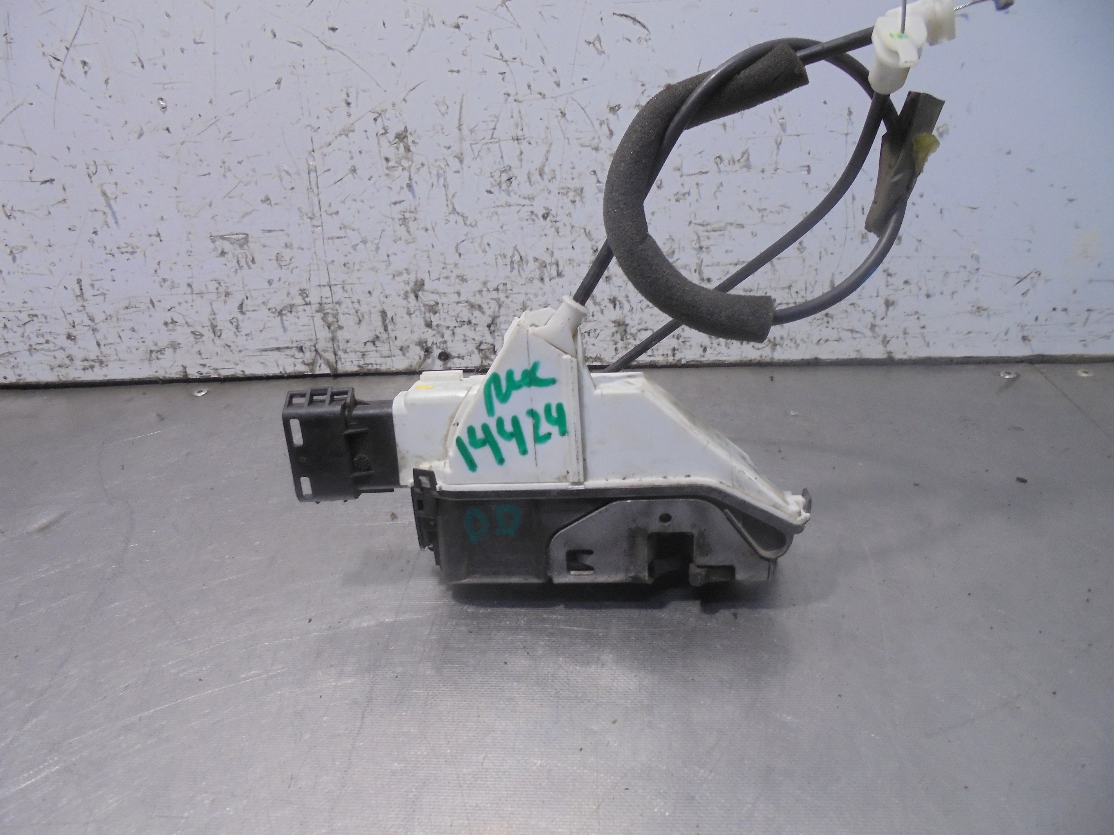 CITROËN C3 1 generation (2002-2010) Front Right Door Lock 006246 25061474