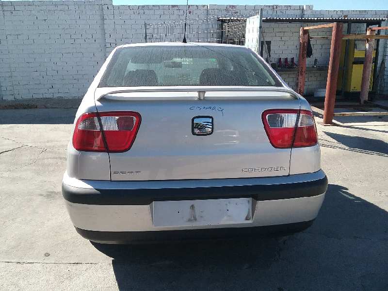 SEAT Ibiza 2 generation (1993-2002) Котушка високої напруги 032905106E 23311524